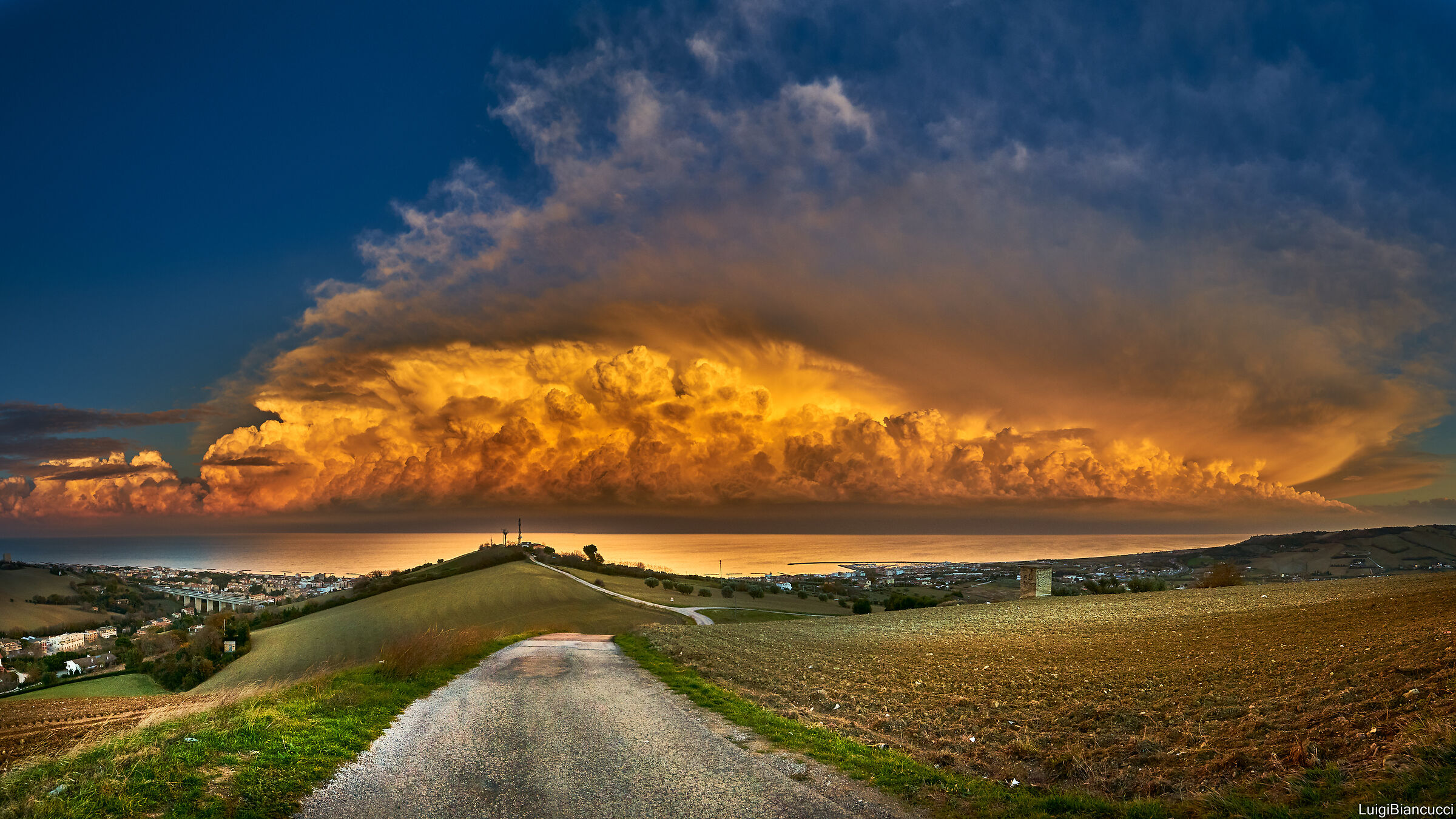 Tramonto sul temporale