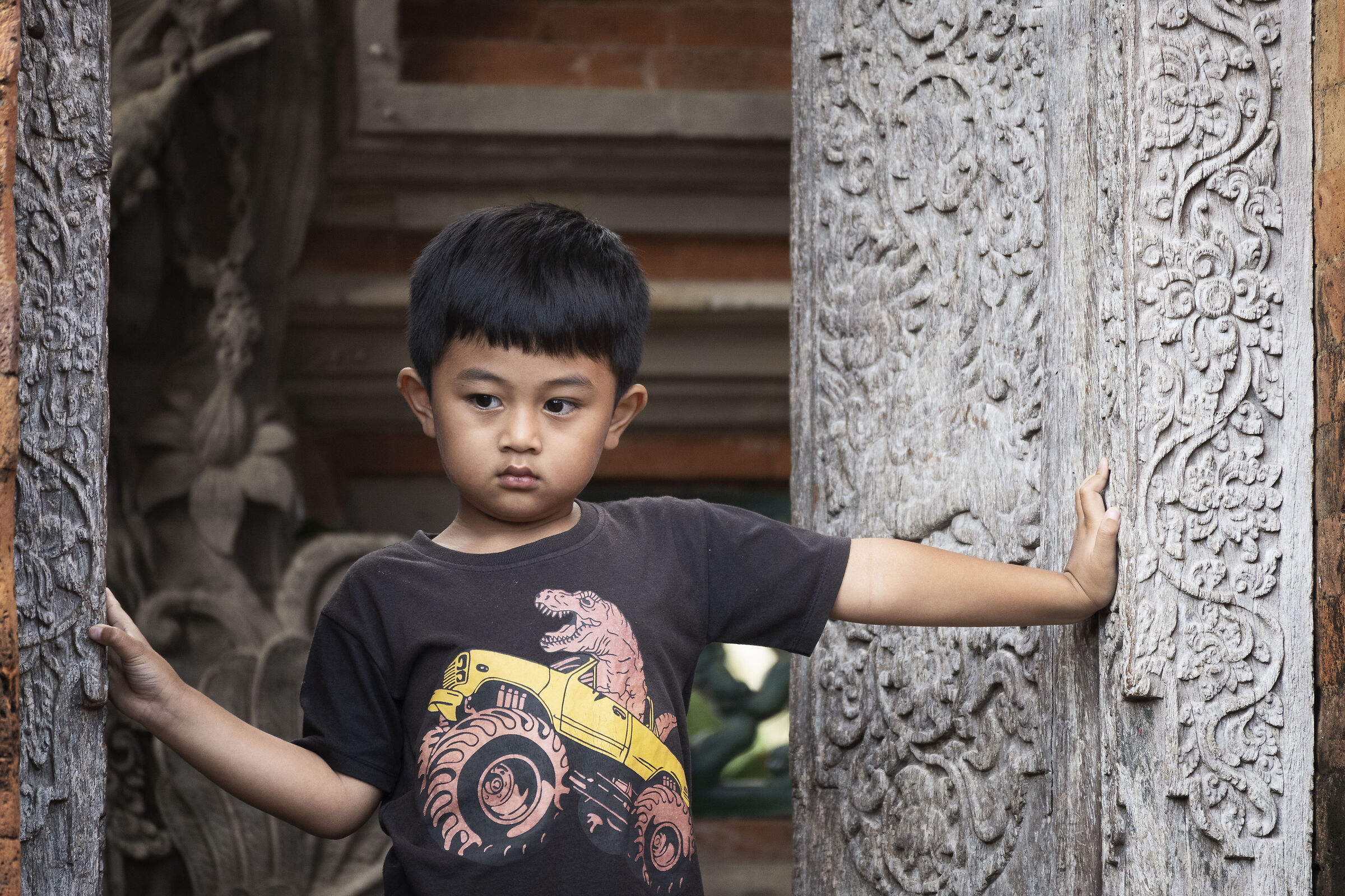 Child at Ubud palace. Indonesia