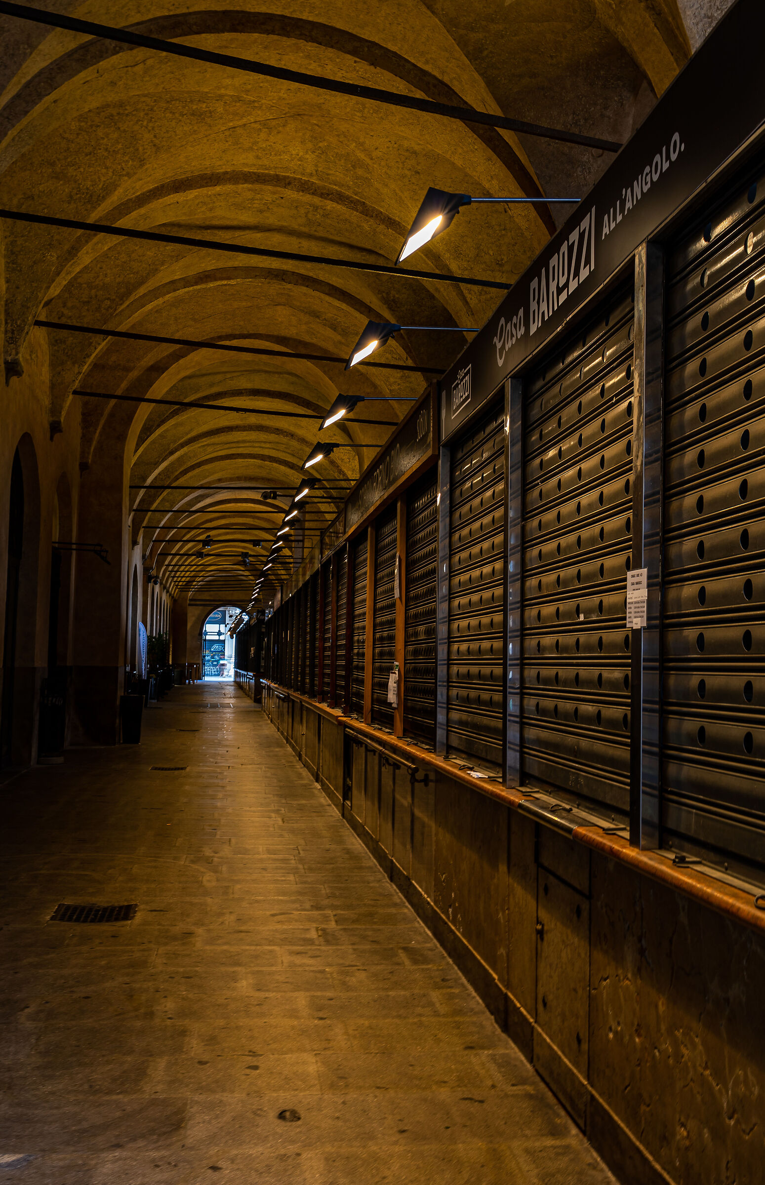 Le botteghe ... chiuse