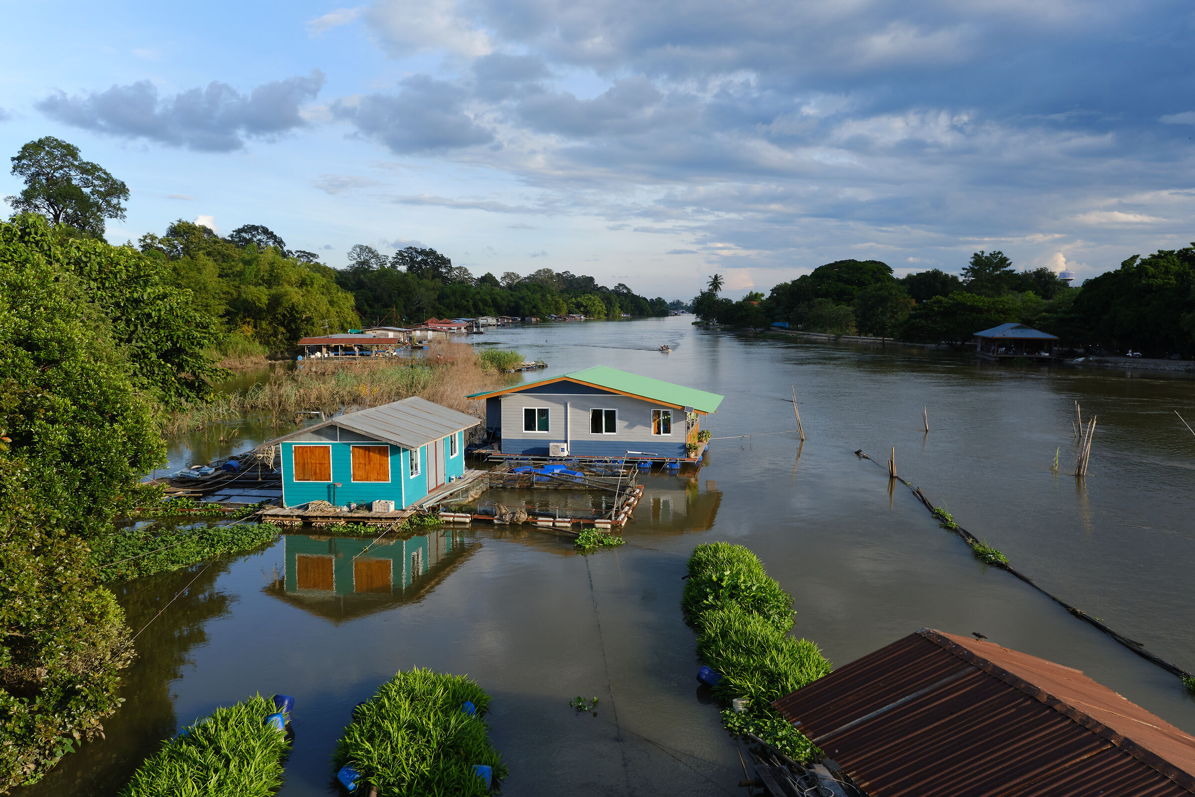 The houses in the river