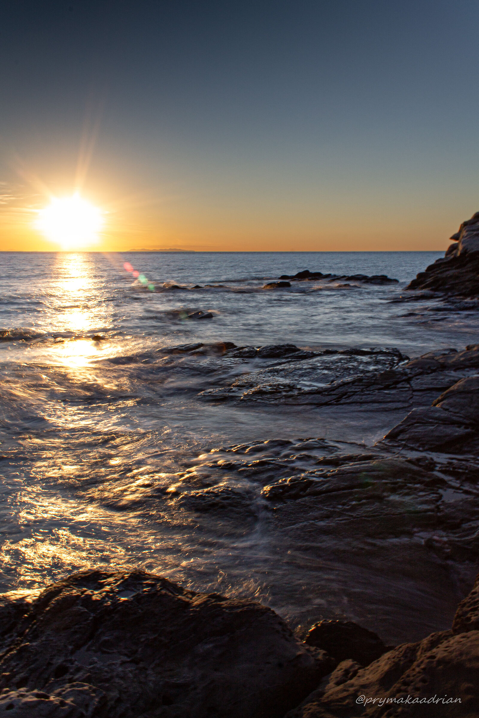 Tramonto sulla scogliera