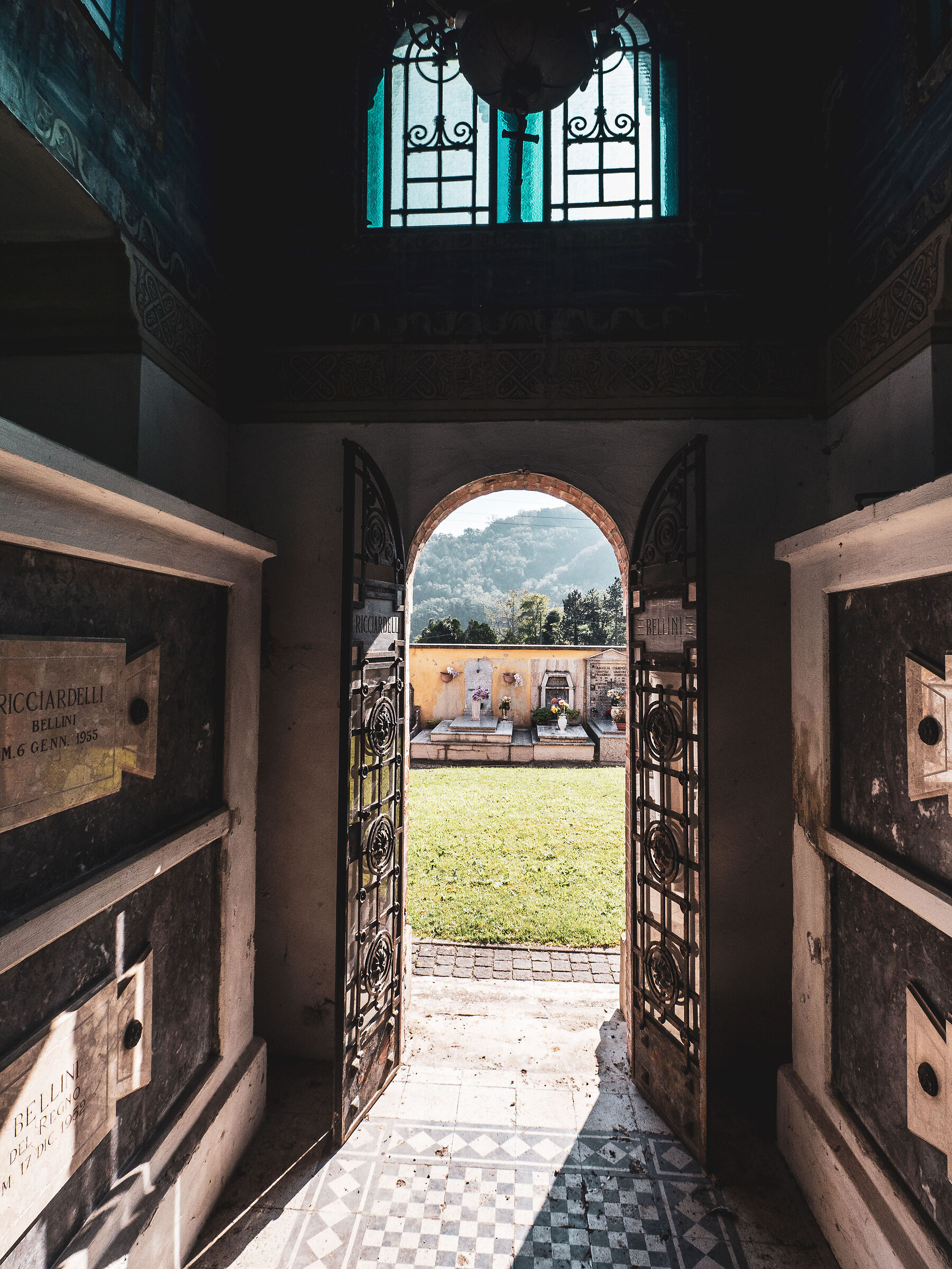 Cemeteries and sun