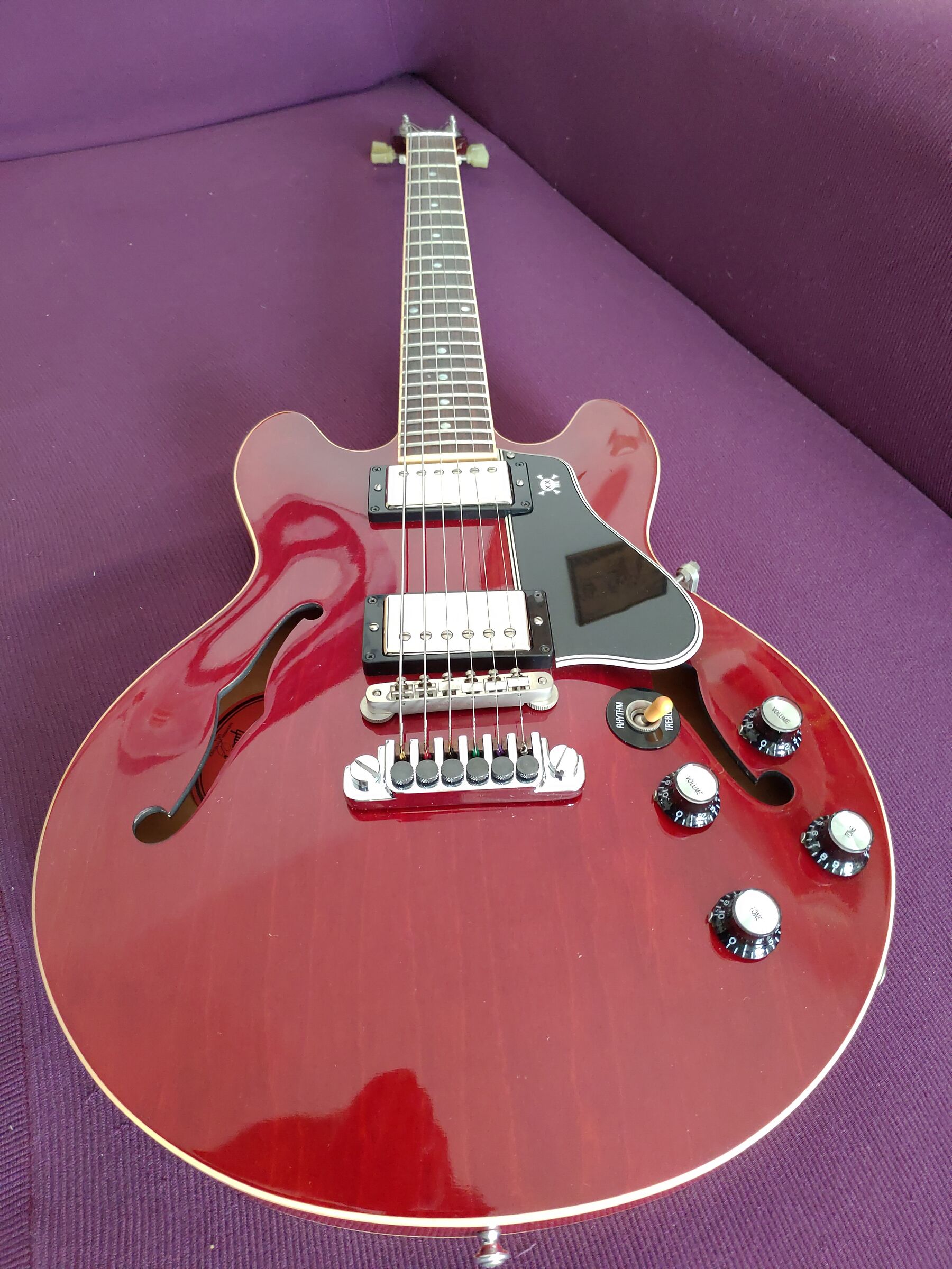 Gibson ES 339 cherry Red