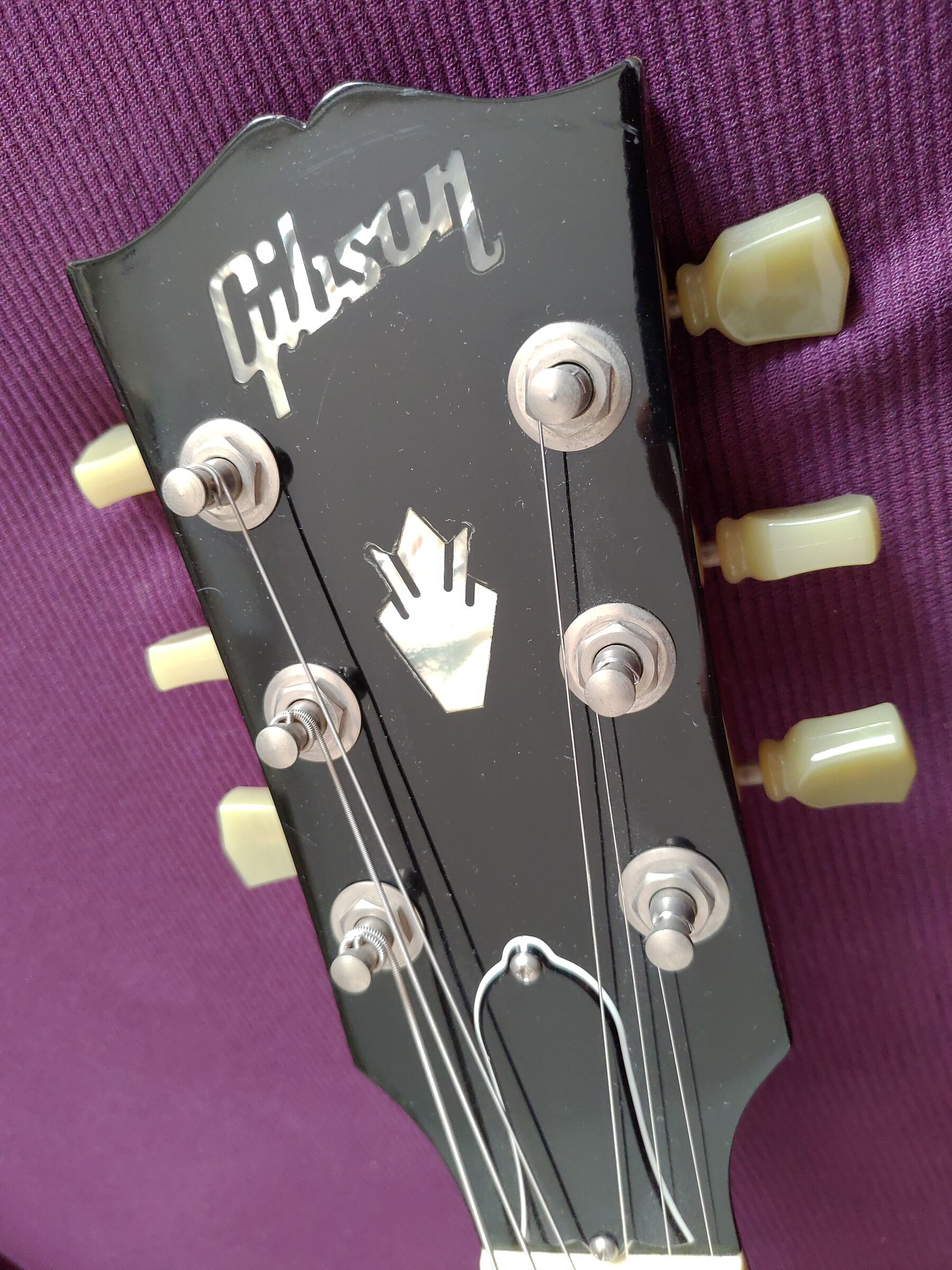 Gibson ES 339 cherry Red