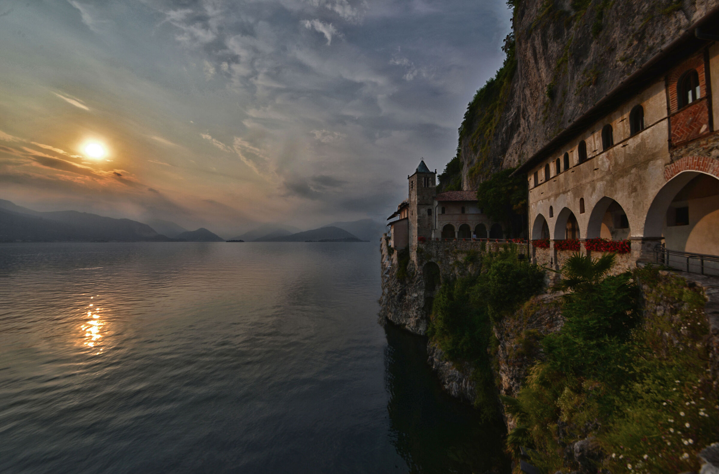 Hermitage S.Caterina del Sasso - Leggiuno VA