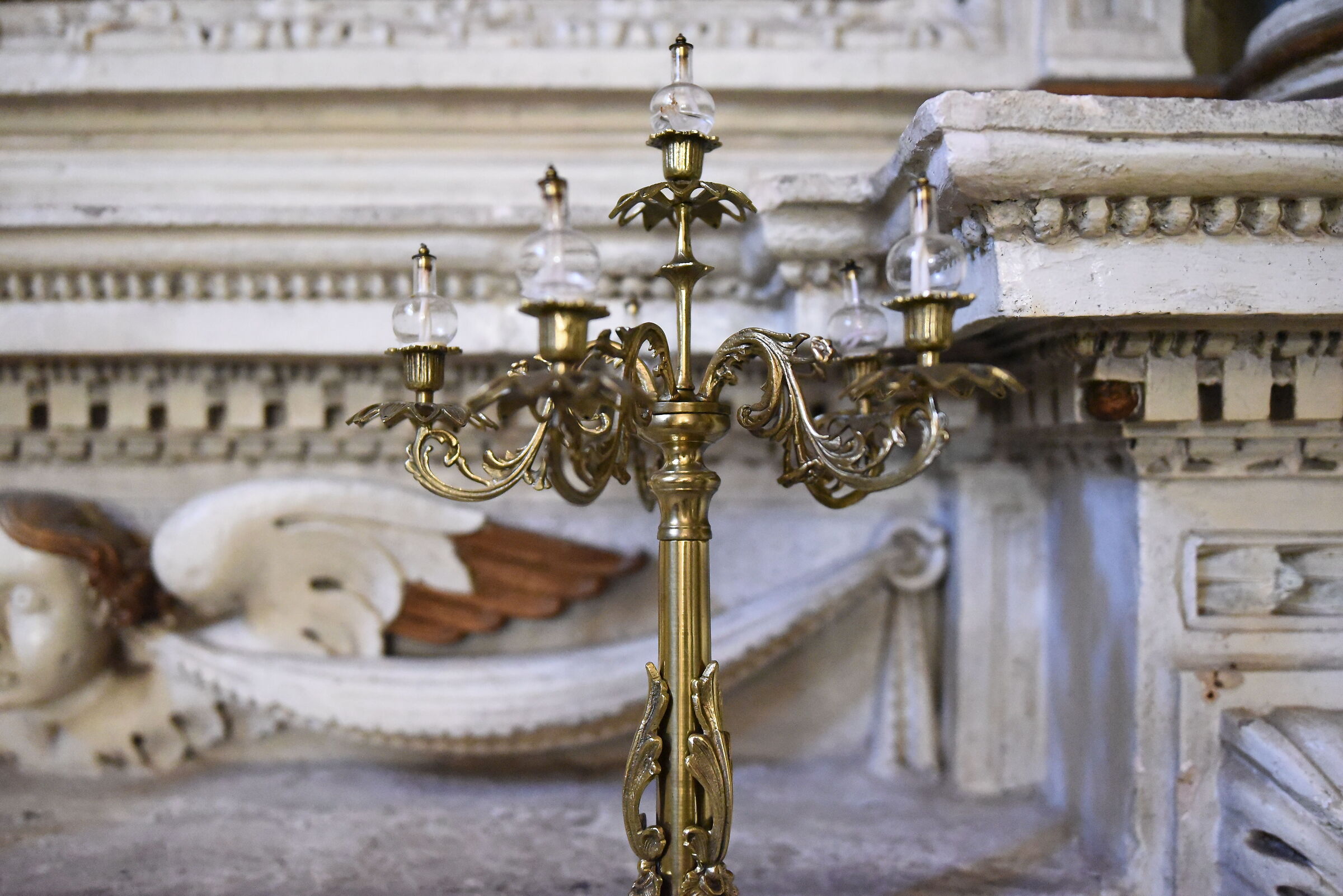" F. 1.7 " ISO 12. 8 0 0, 1/ 250- Sigma 28, 1.4 Ar...