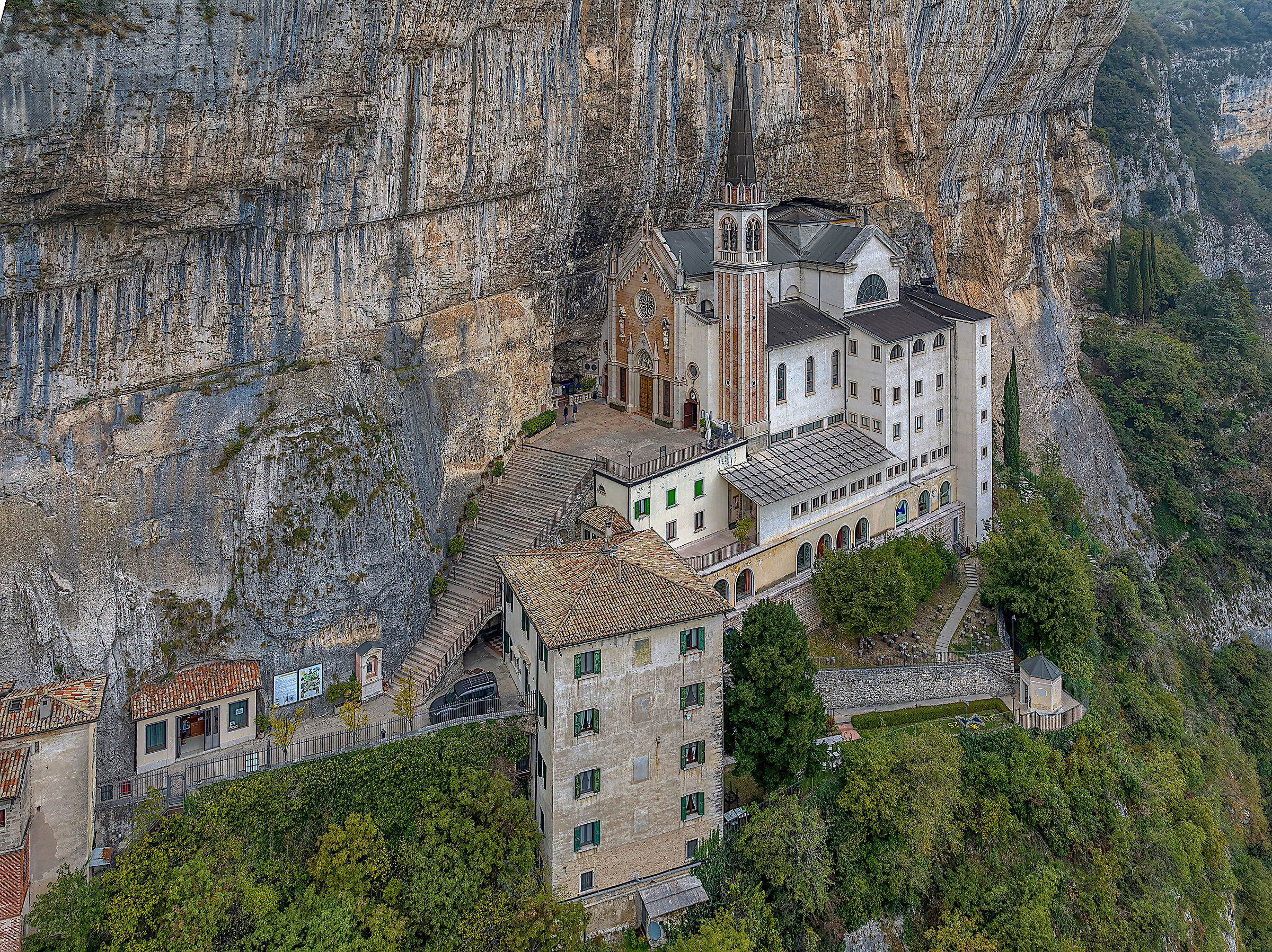 Santuario Madonna della Corona