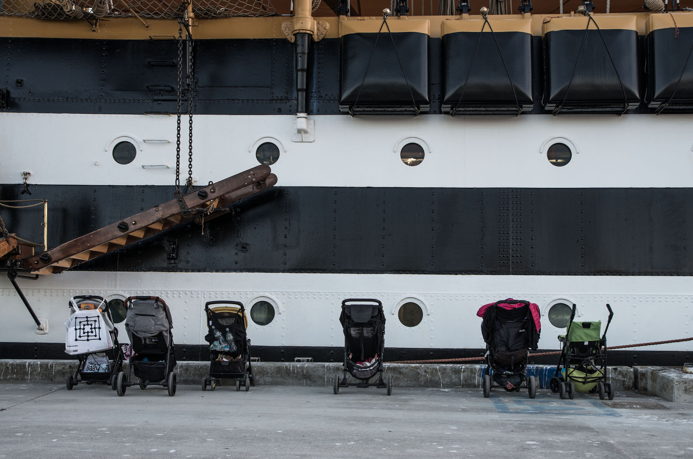 The parking lot of young sailors