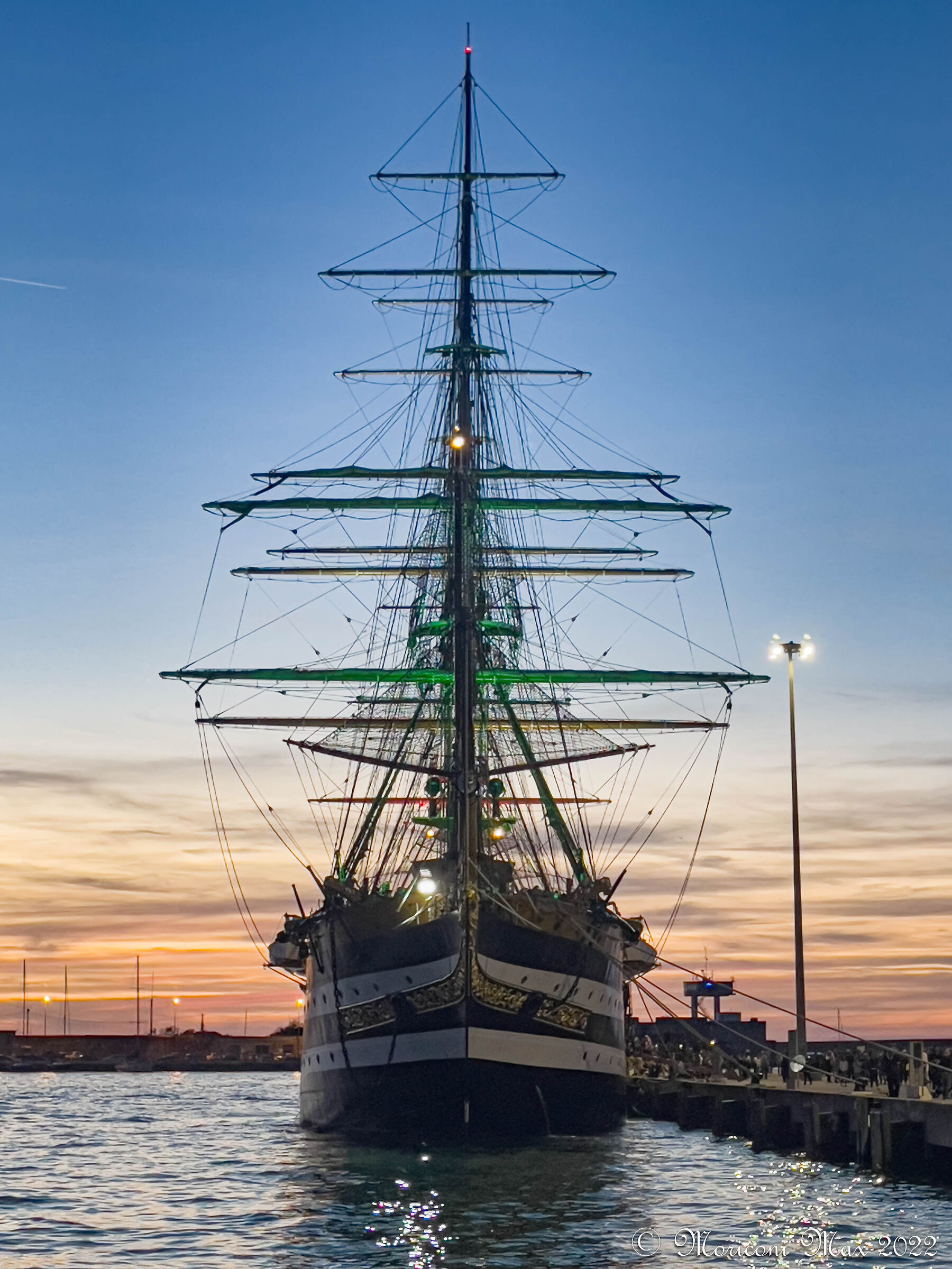 Amerigo Vespucci - Prua