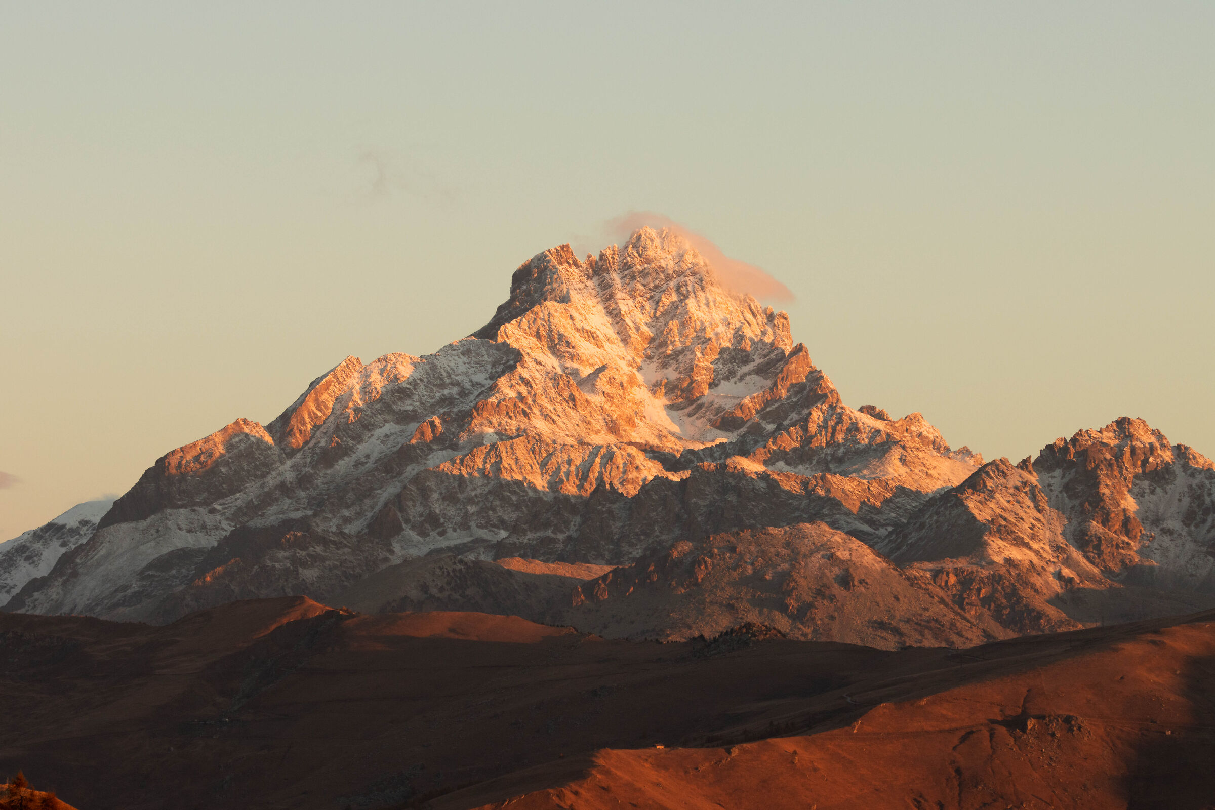 Monviso all'alba