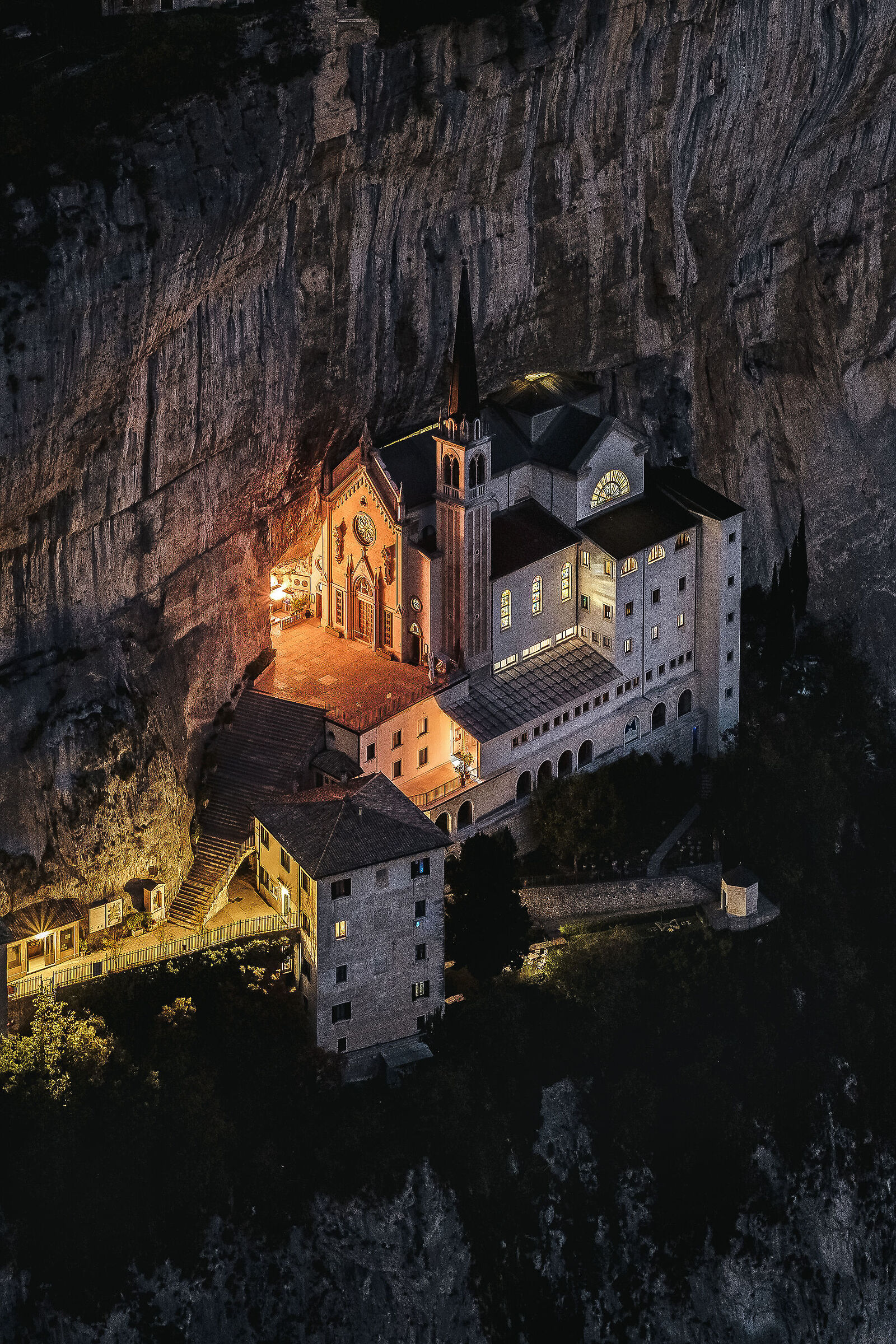 Madonna della Corona