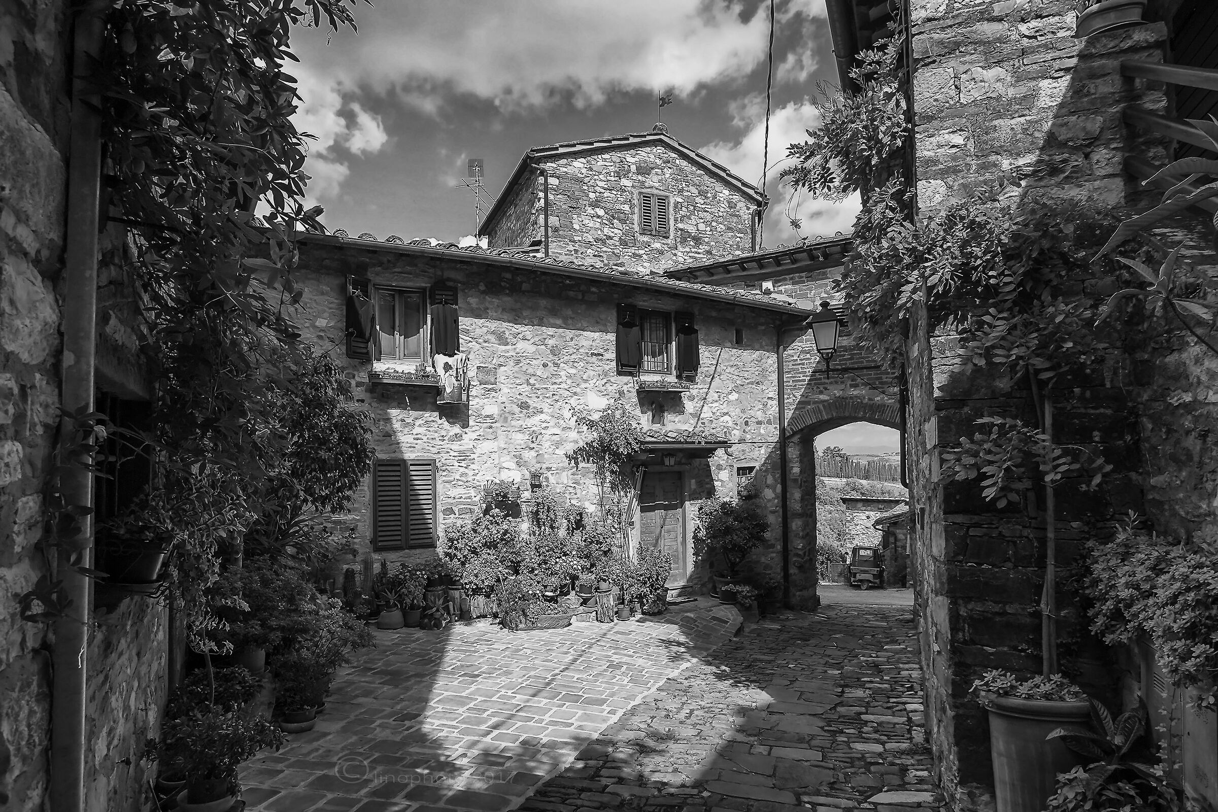 Wandering through the alleys of Montefioralle.