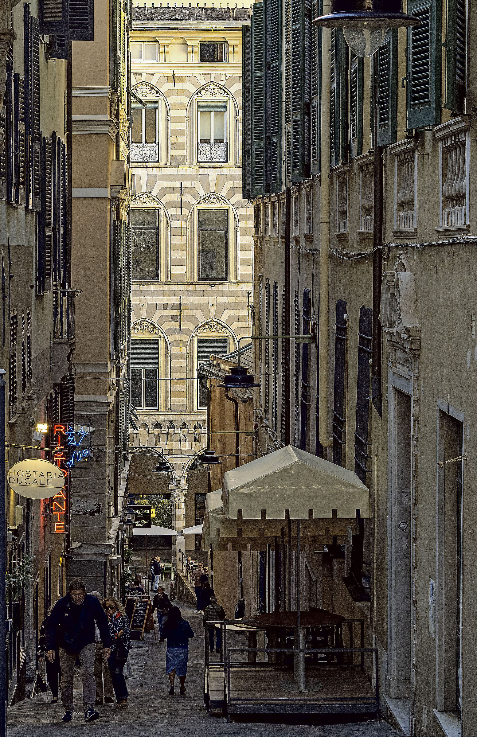 Genoa - Vico San Matteo