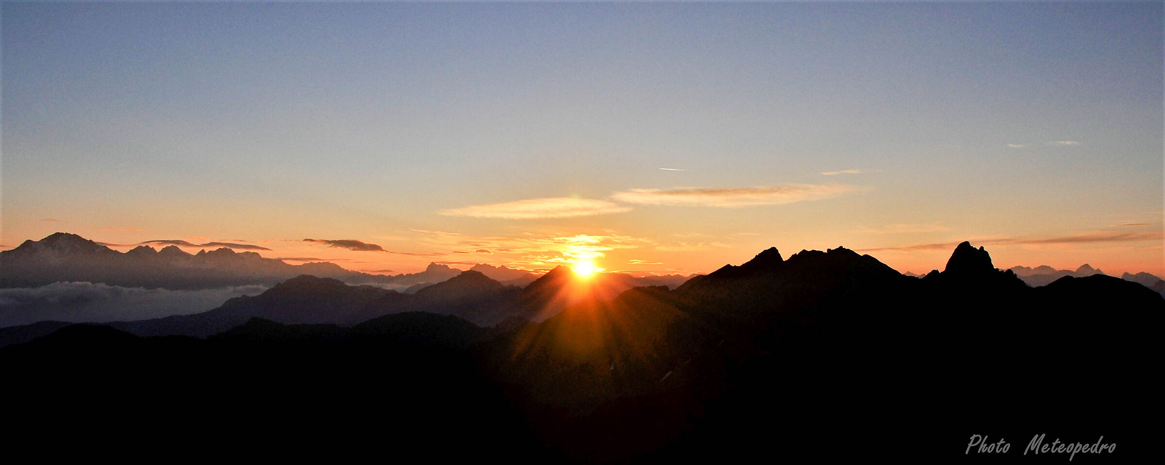 Dawn to the benign hut