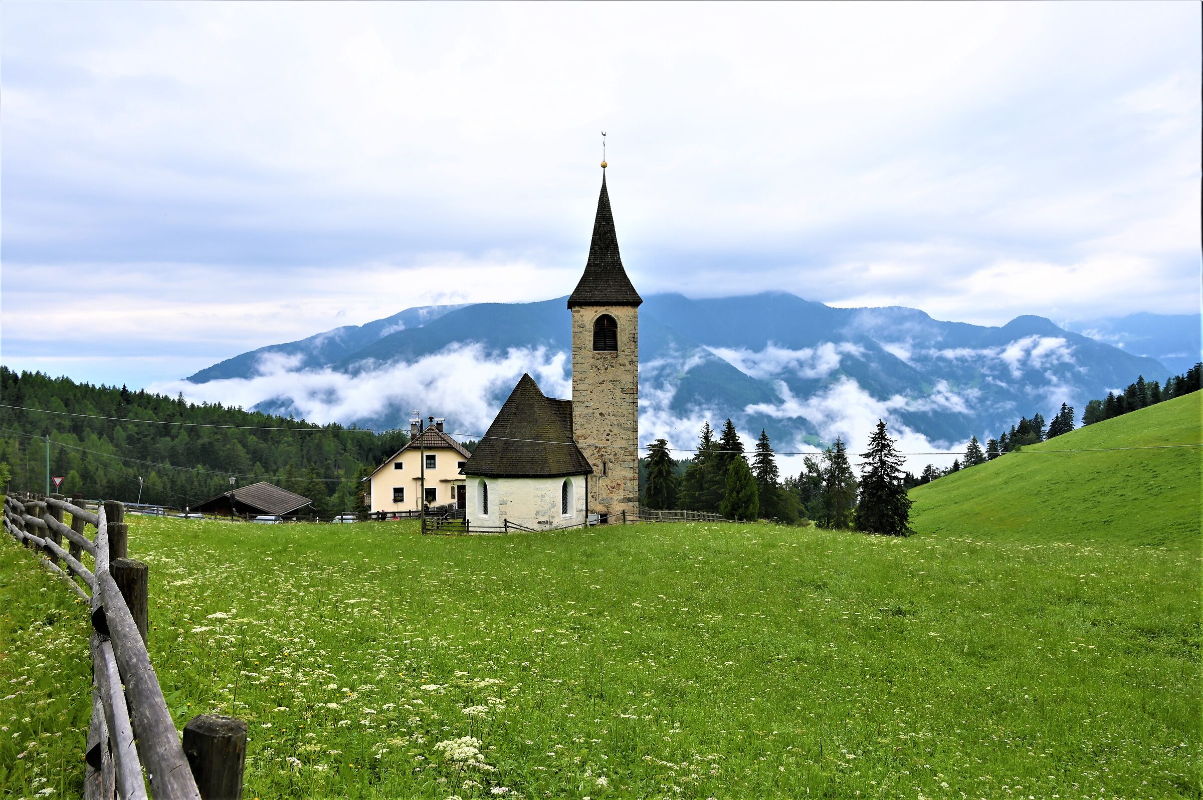 ... the church of Rio Molino .....