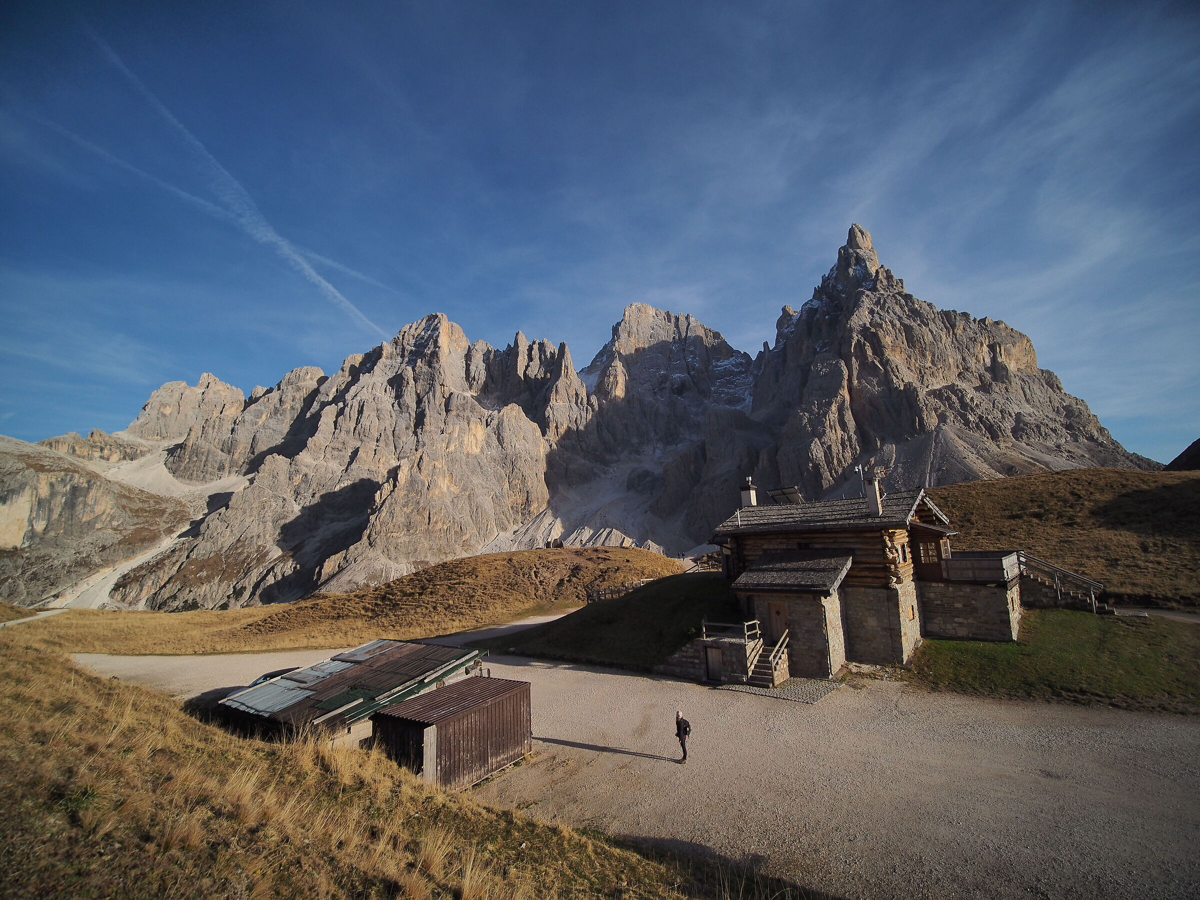 Hut Segantini_passo Rolle
