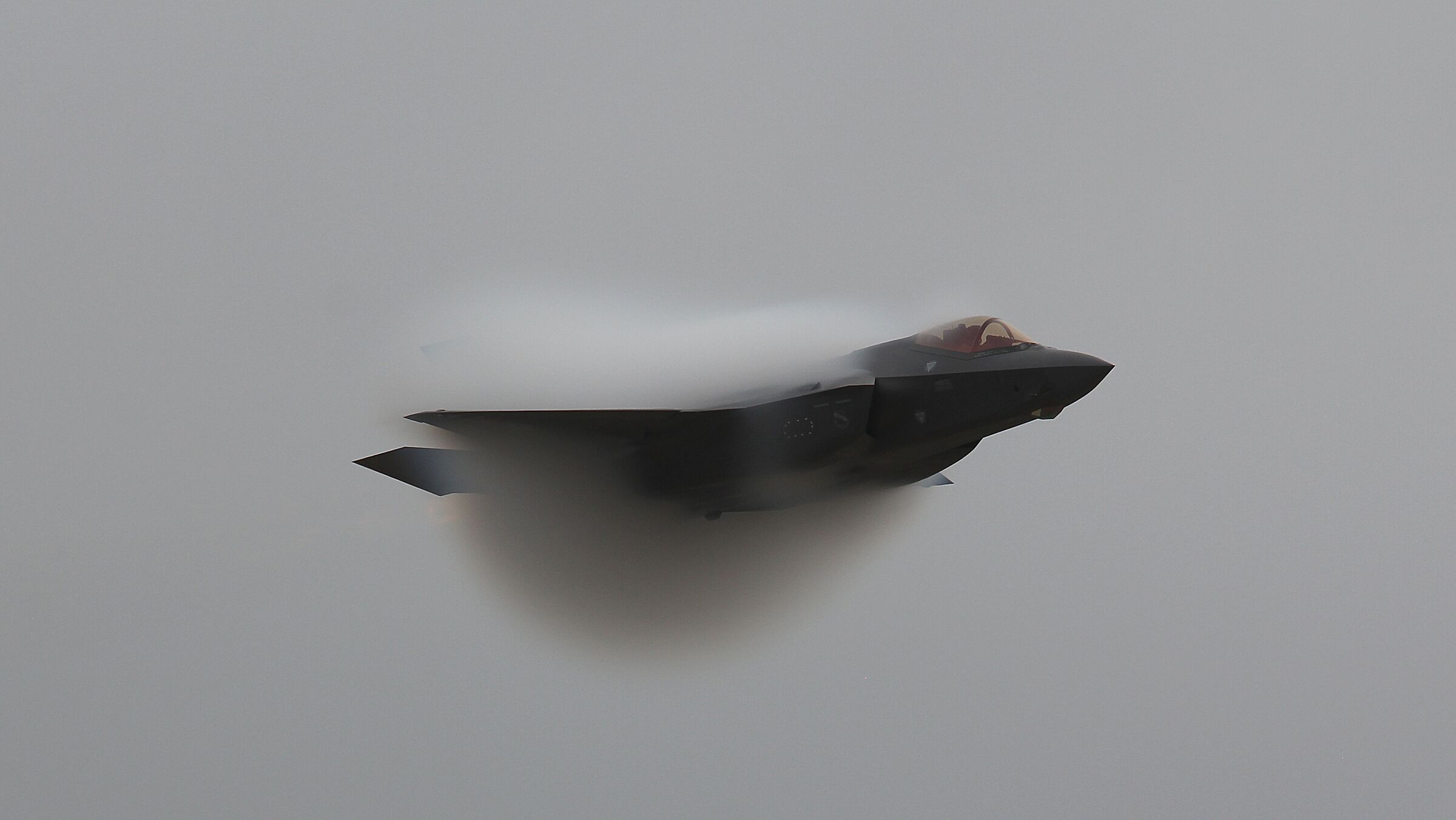 F35 flyby