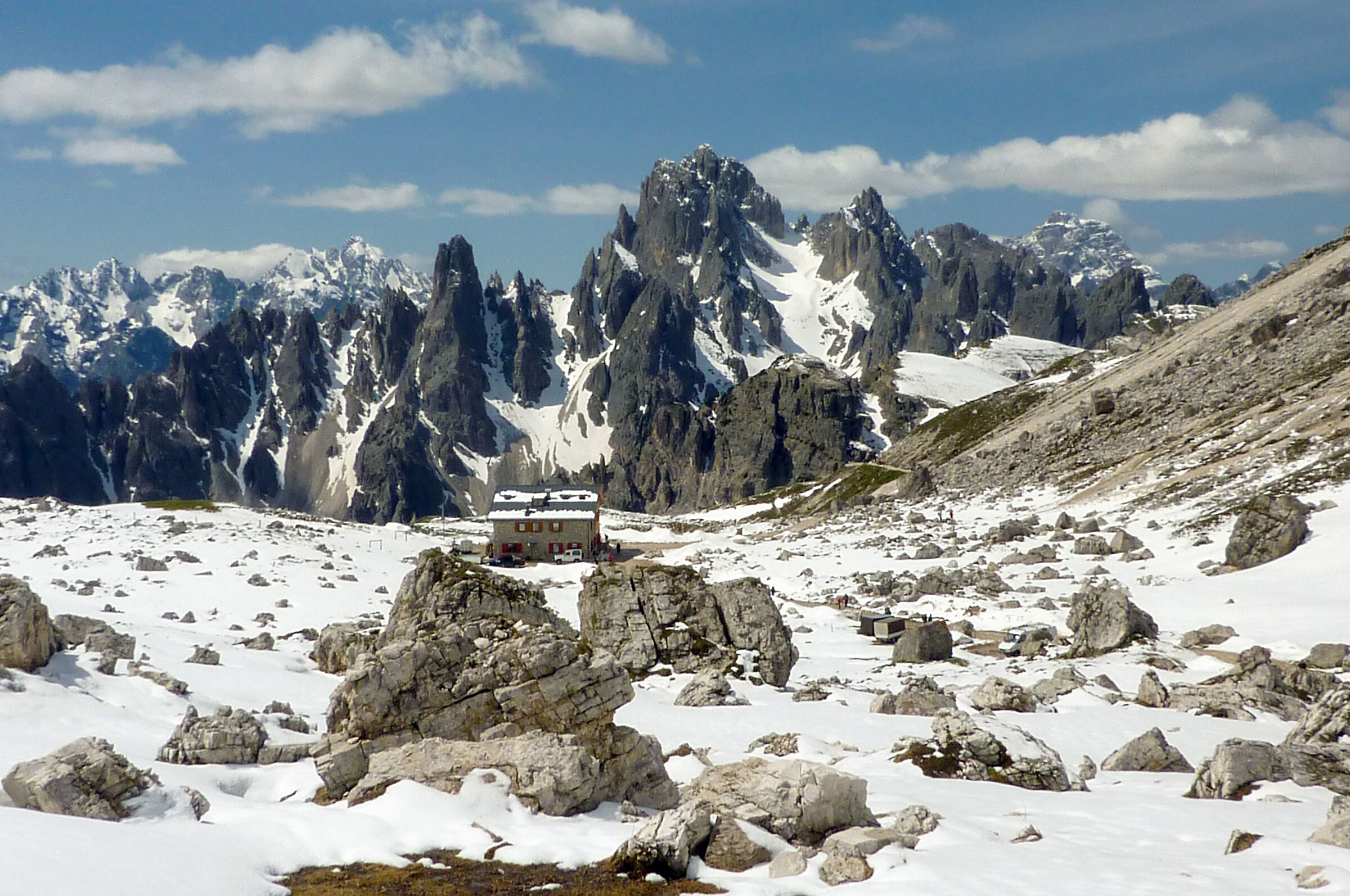 Rifugio Lavaredo in inverno