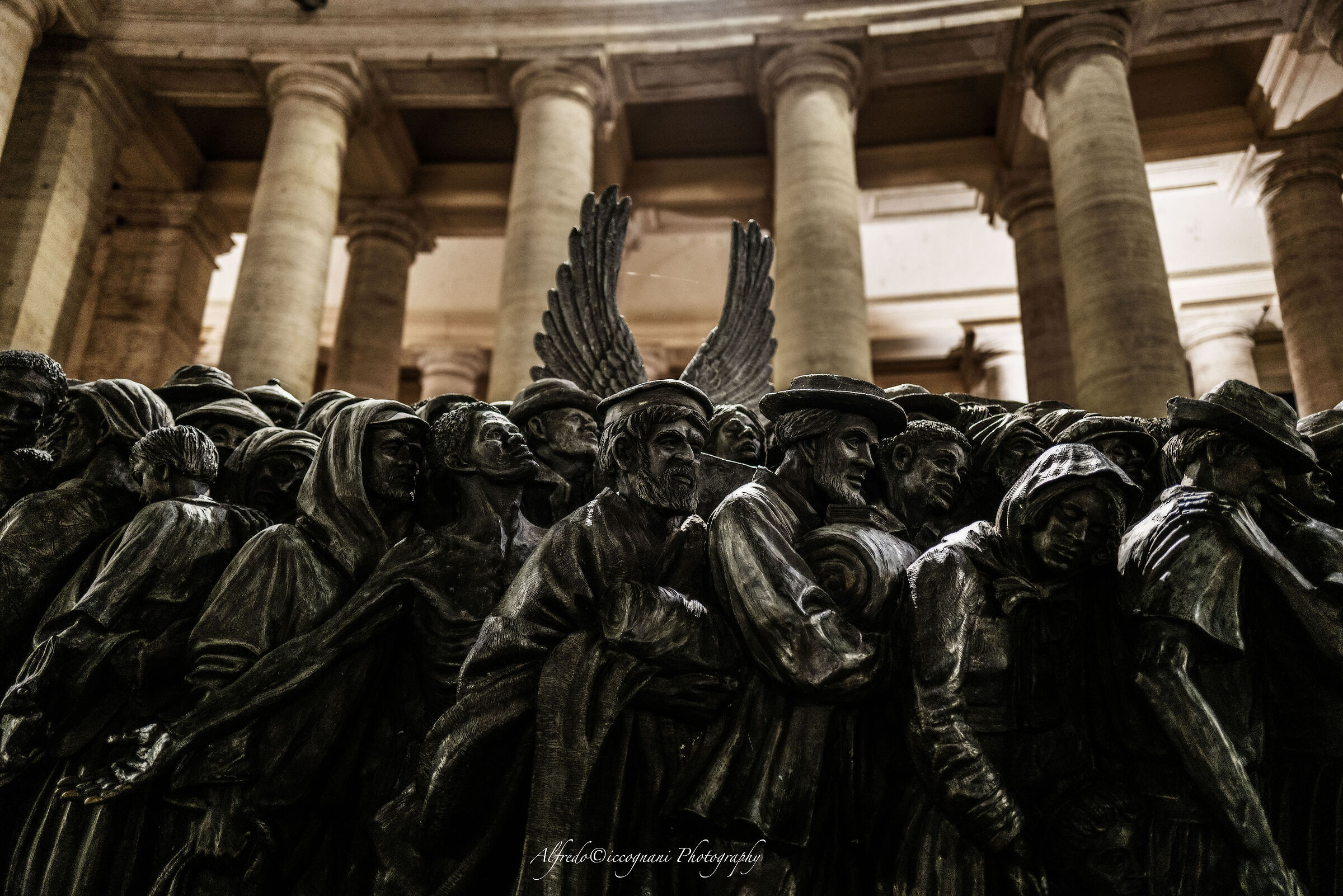 Angel Unwares by Timothy Schmalz