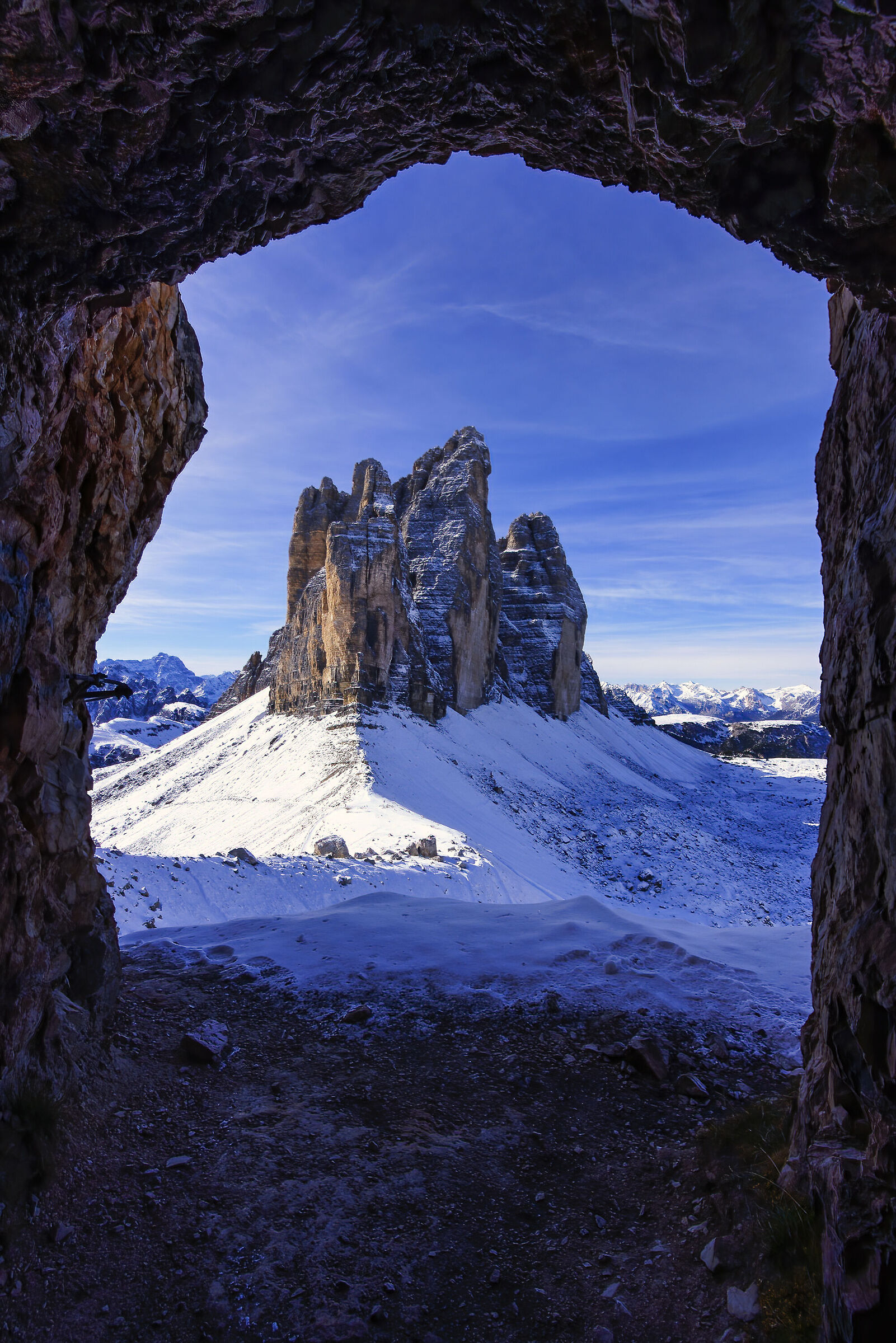3 peaks