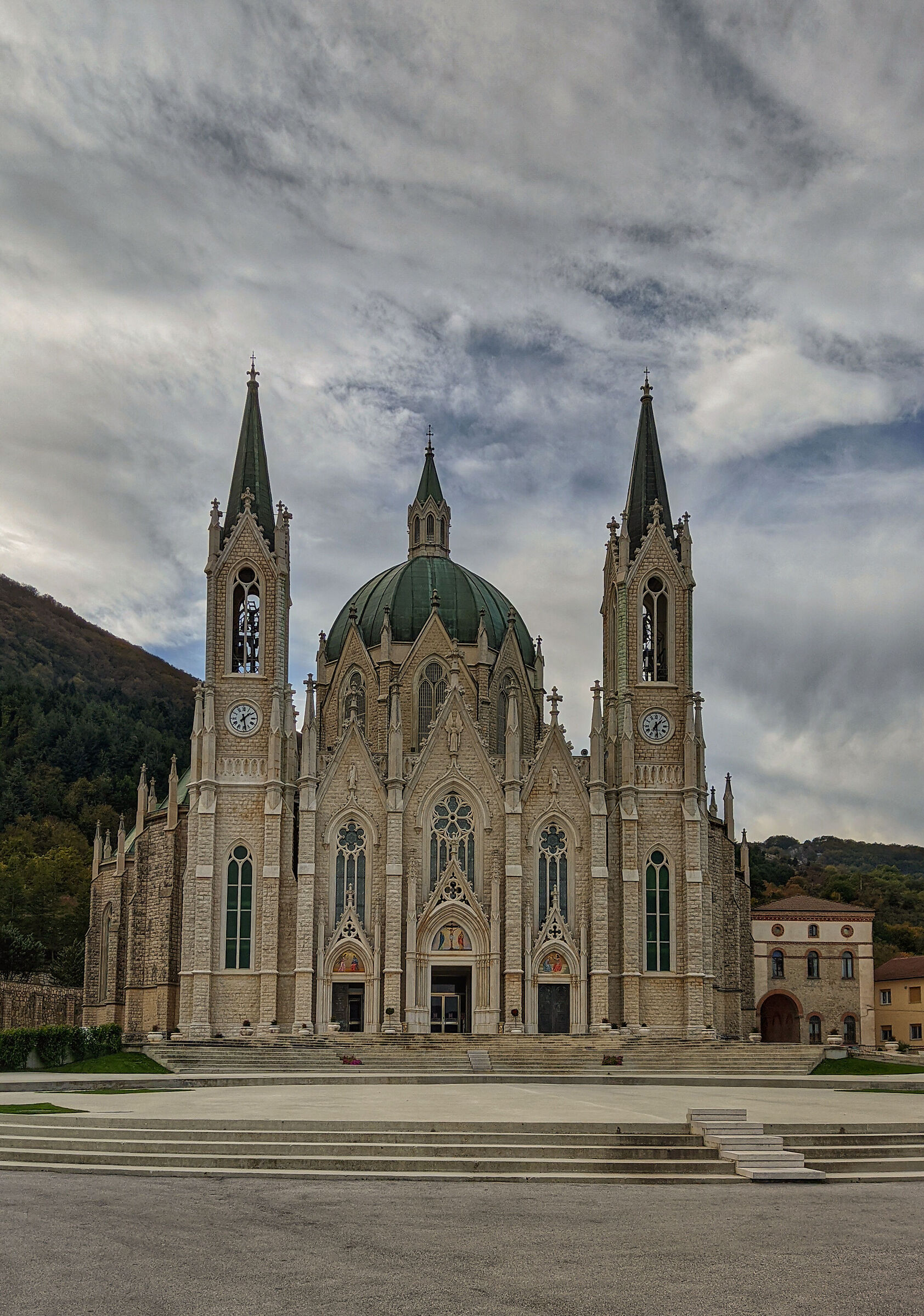 Basilica of Our Lady of Sorrows (Castelpetroso - Isernia)