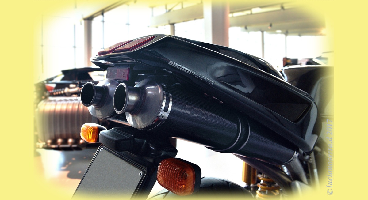 Ducati 916 Senna Edition - 1st Edition 1995