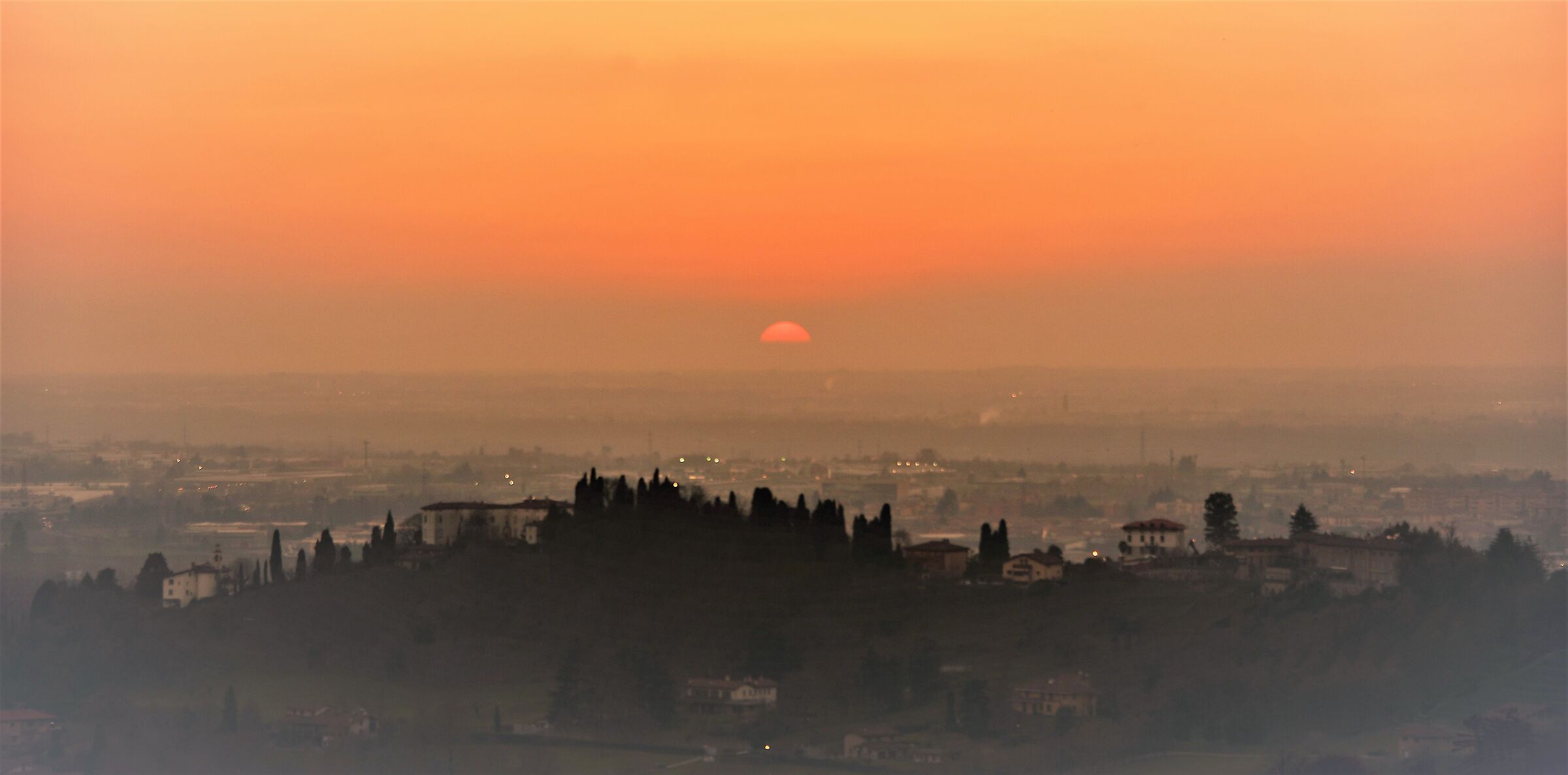 Tramonto in citta Bassa