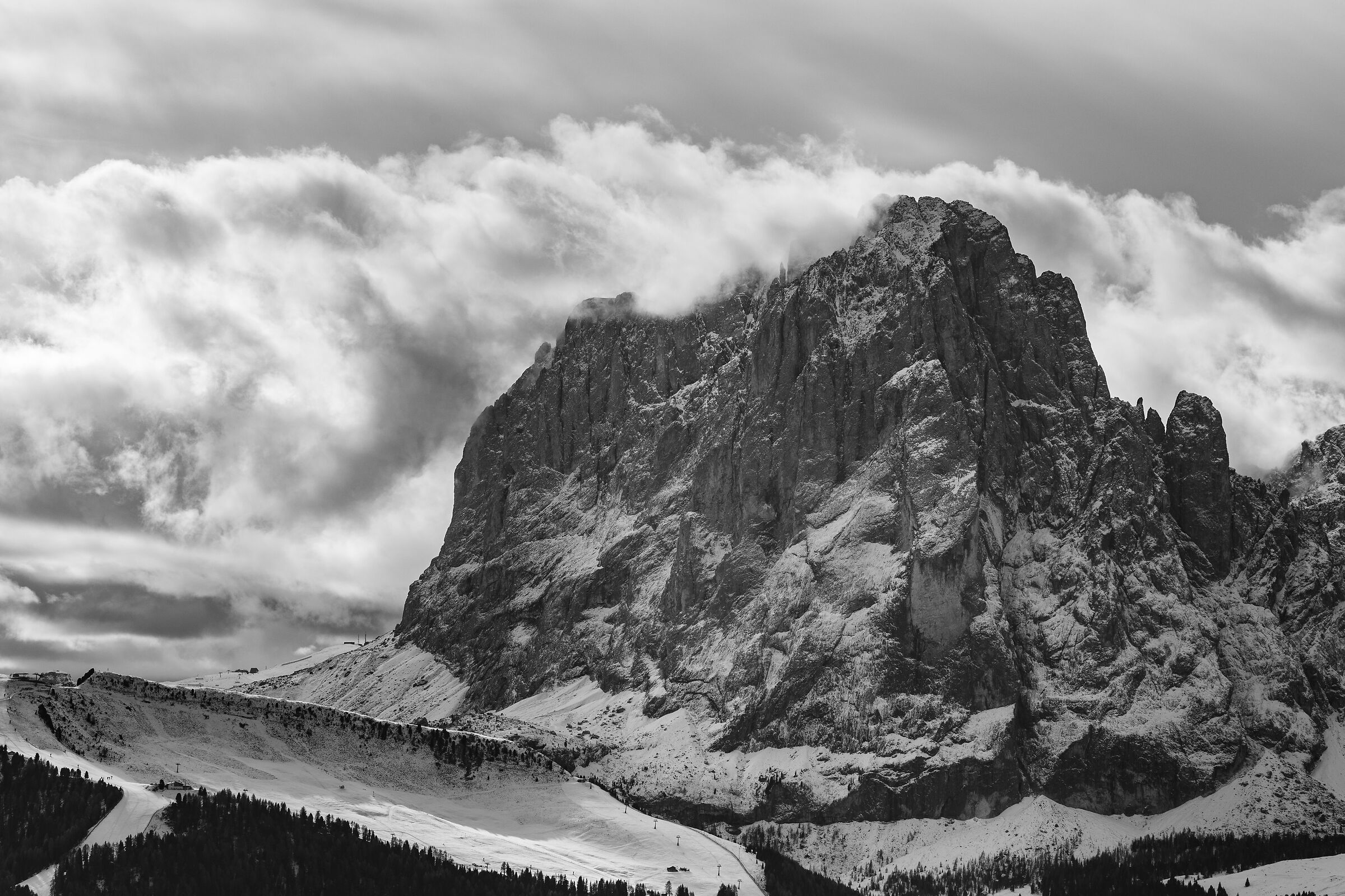 The Sassolungo from seceda 01