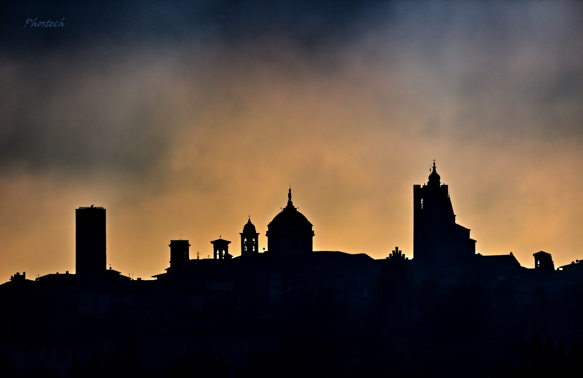 Silhouette upper town