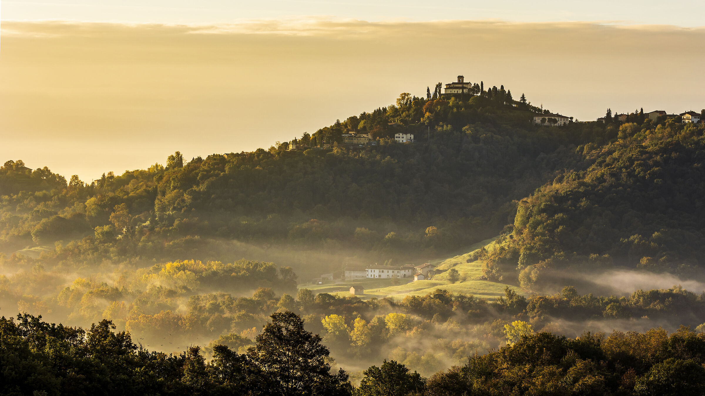 Alba nel Parco del Curone