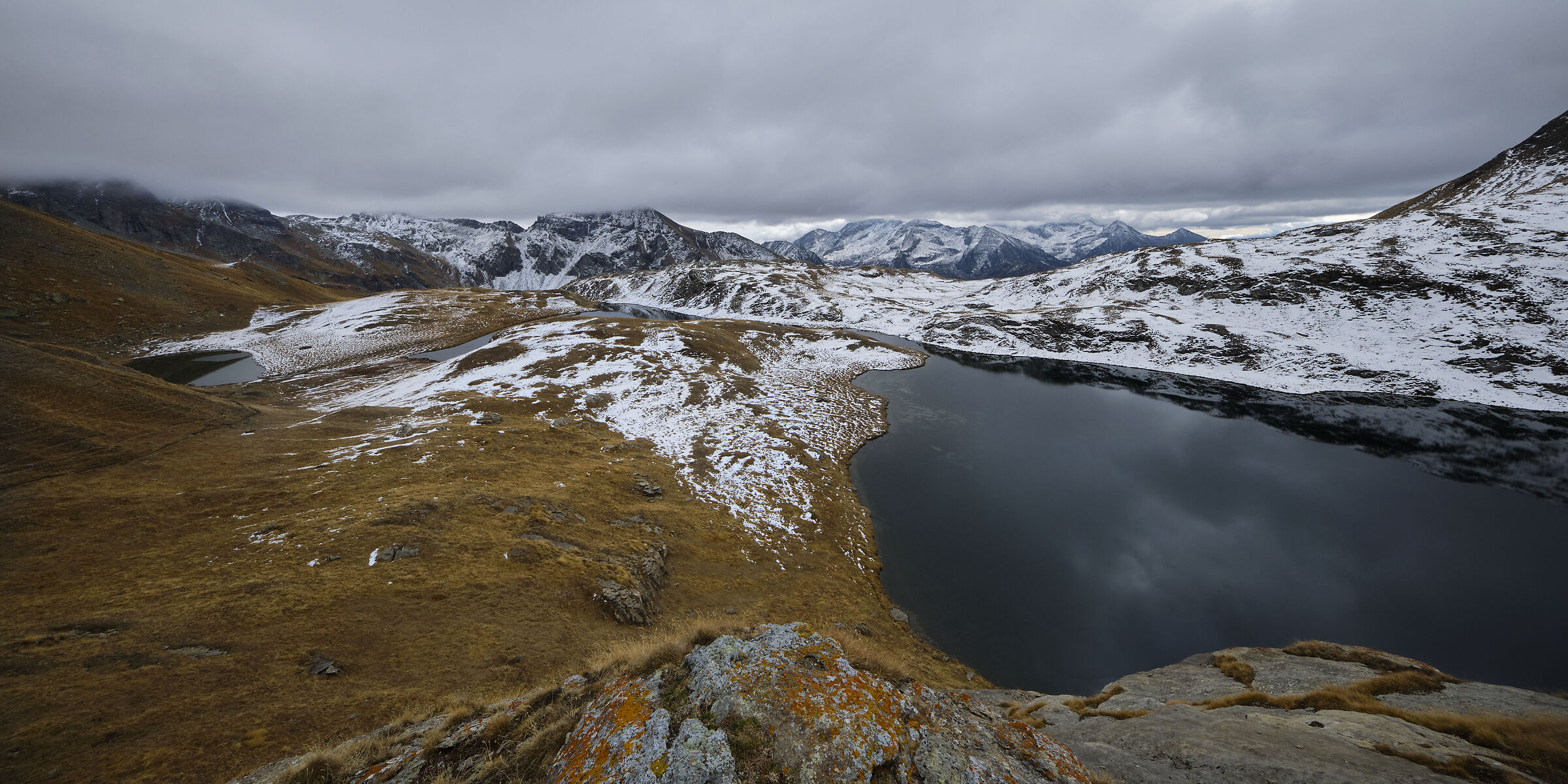 Palasinaz Novembrini Lakes