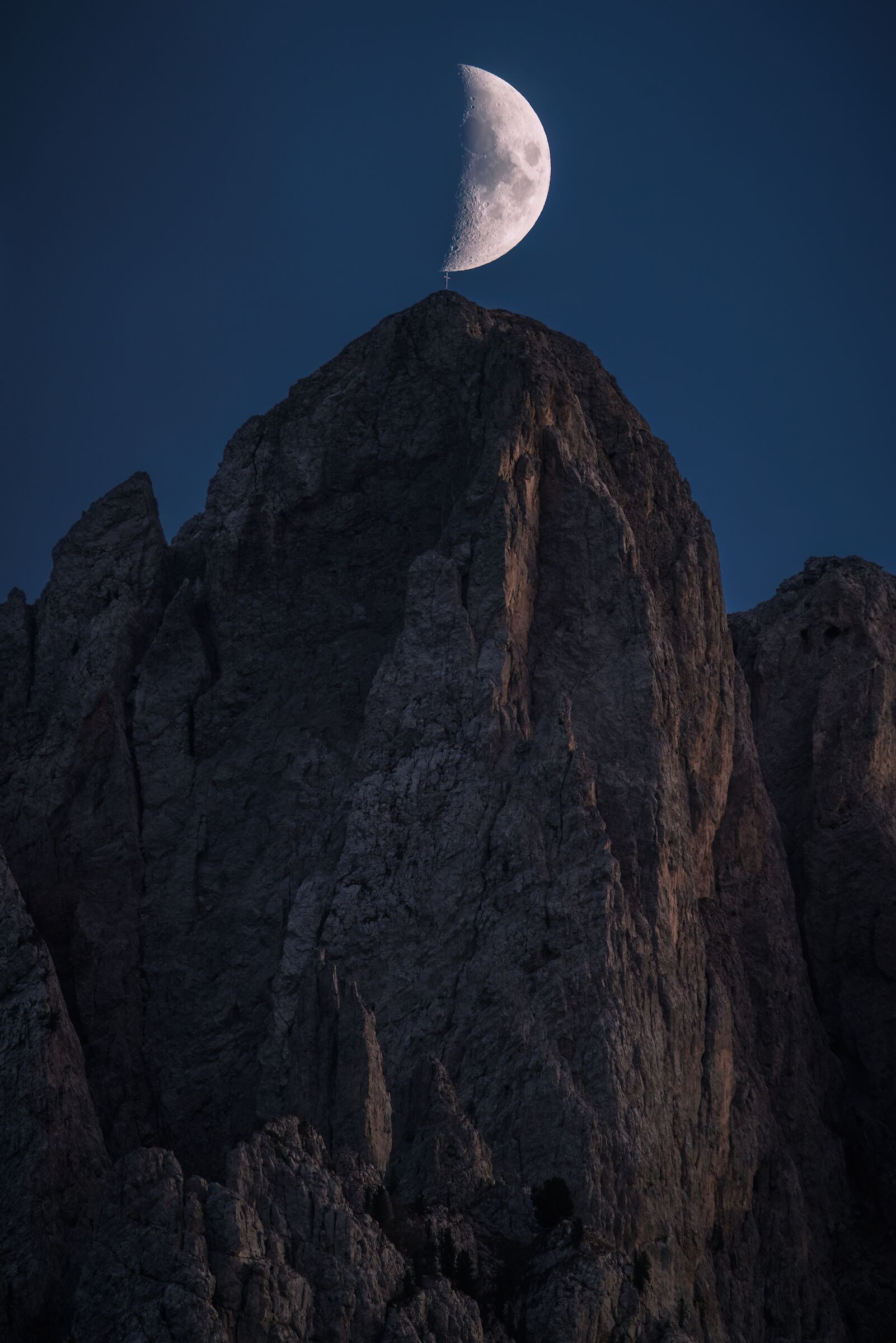 Top 12- crescent