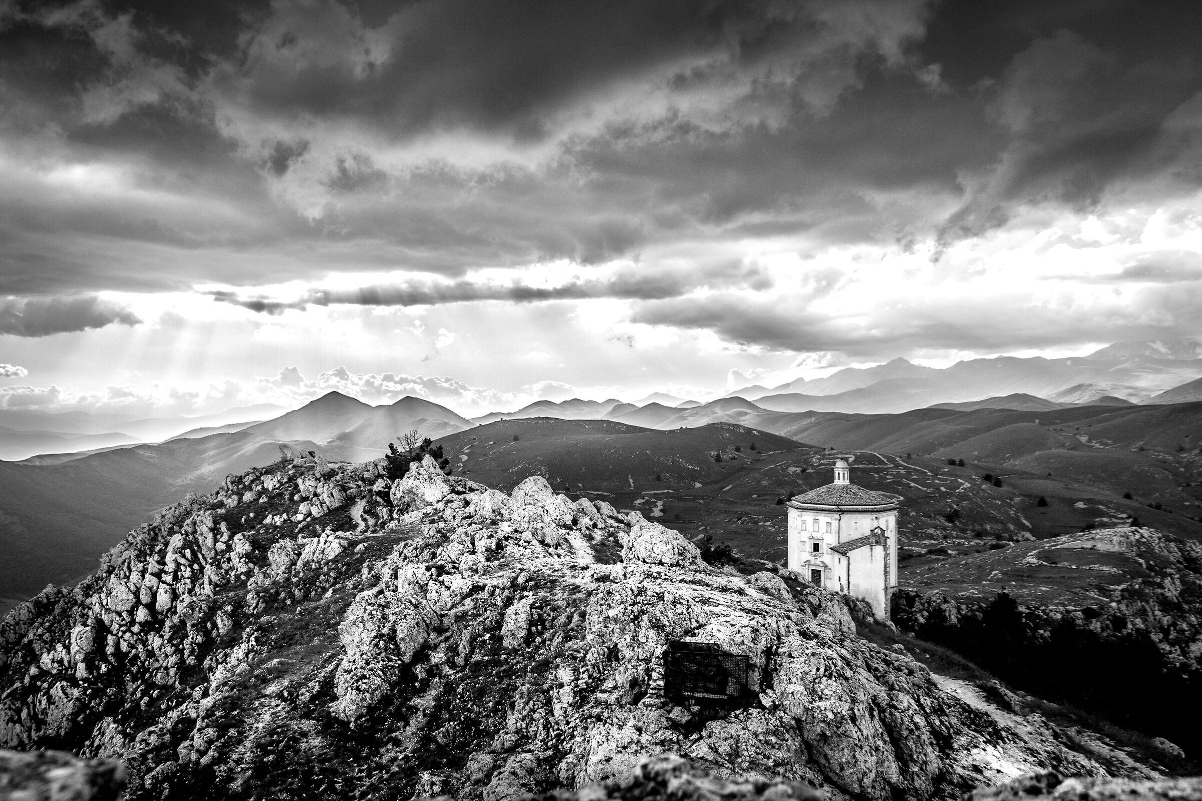 50 sfumature di grigio a Rocca Calascio