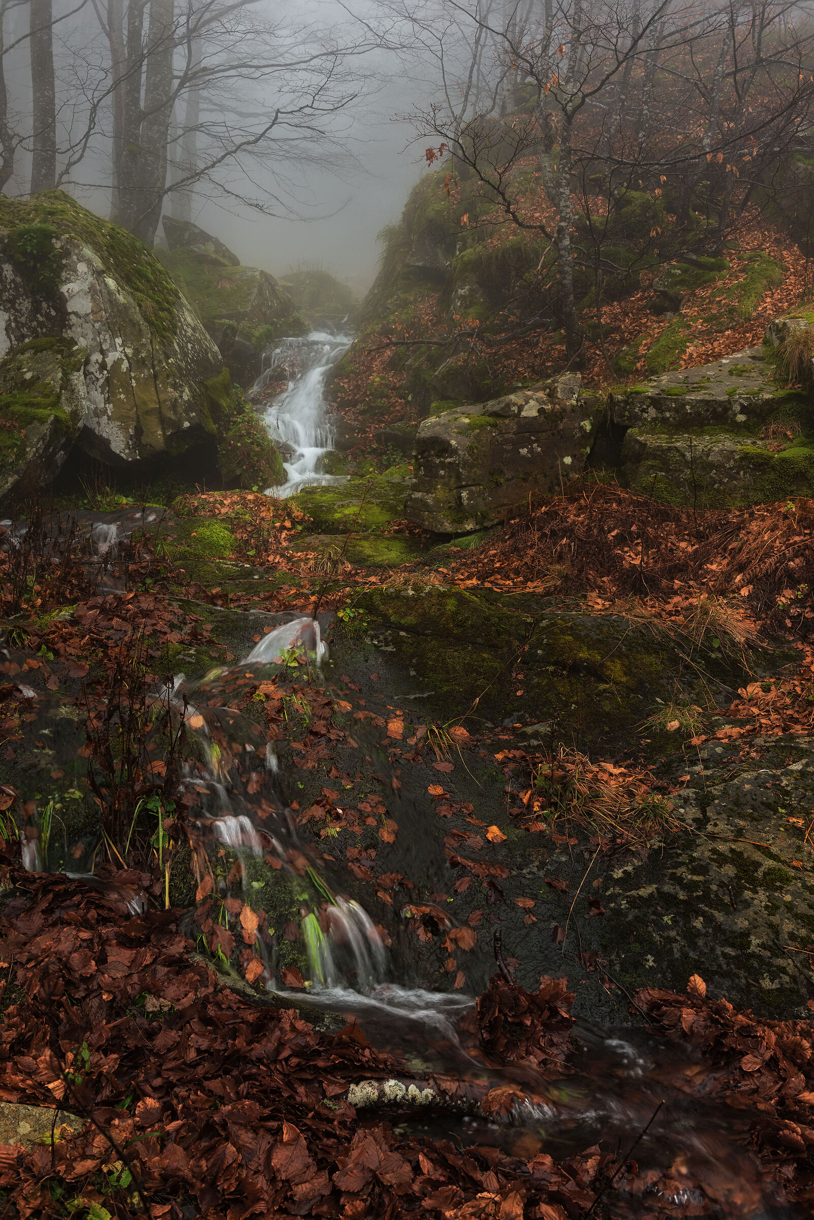 Waterfall of Lake Santo