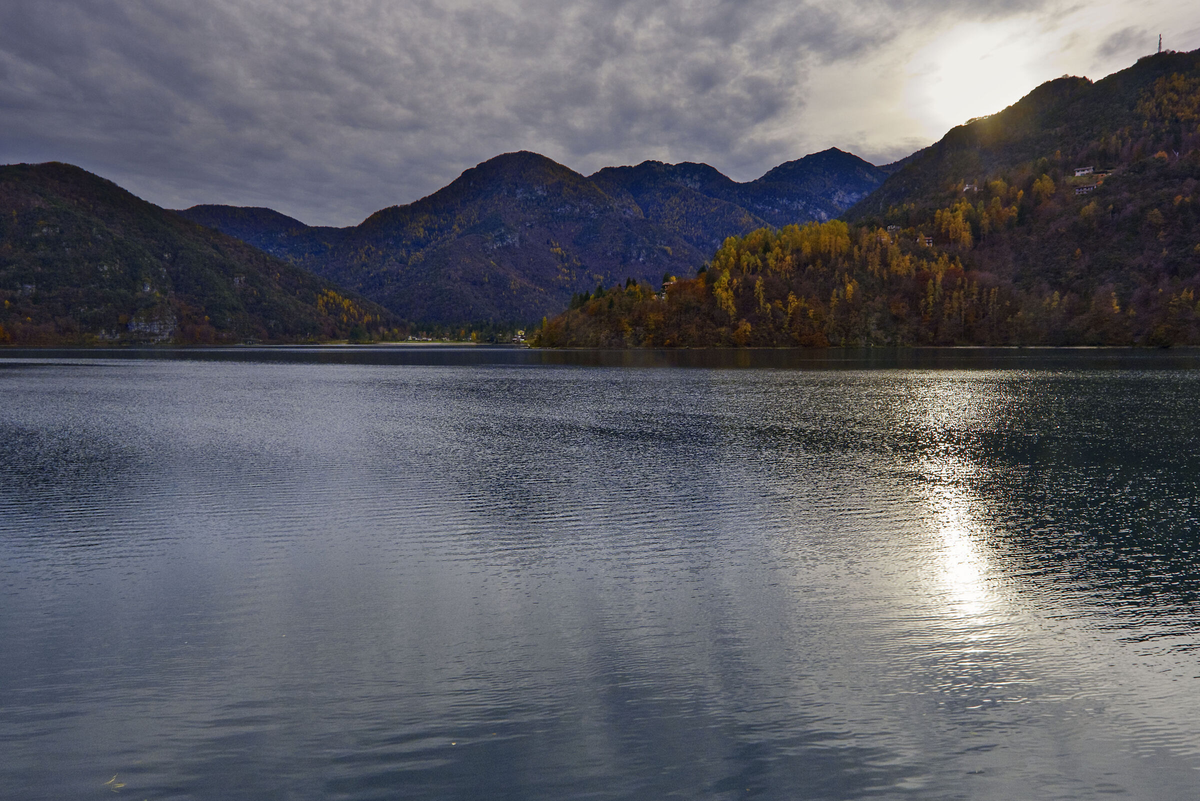 Autumn at Lake Ledro