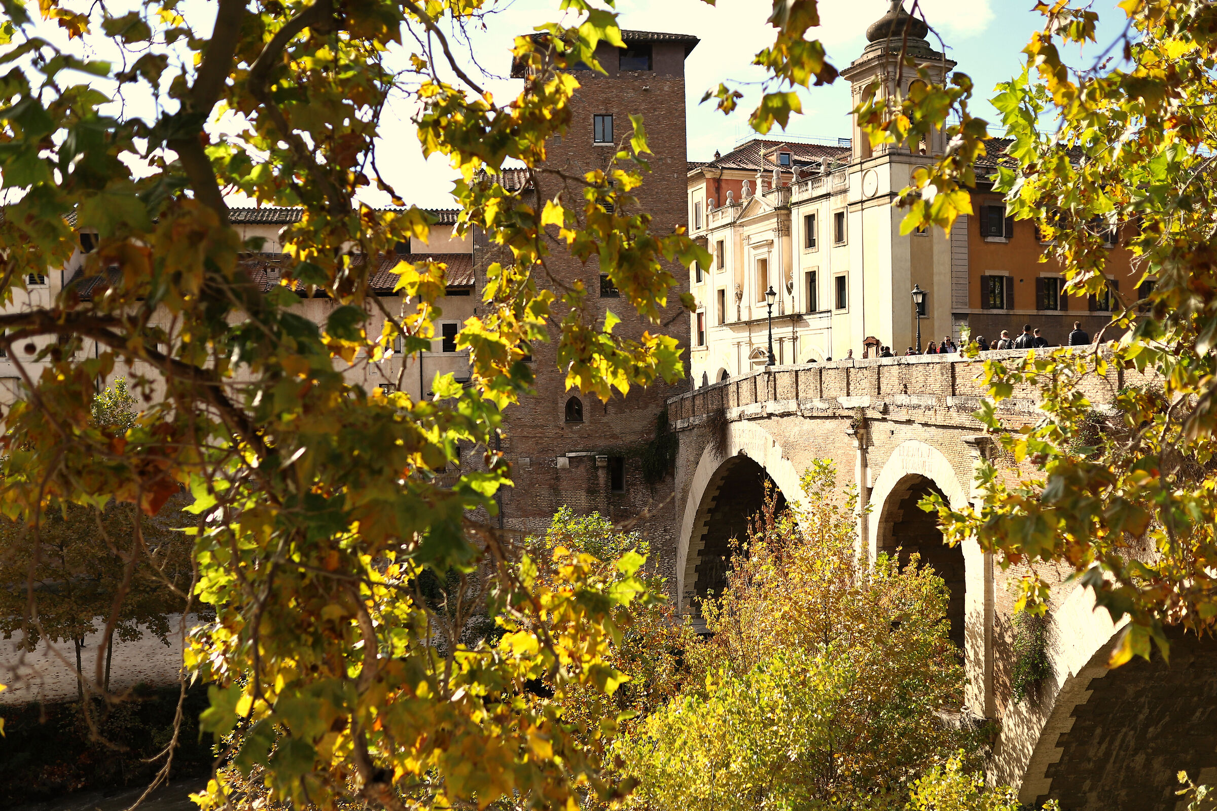 Autumn explodes - Isols Tiberina