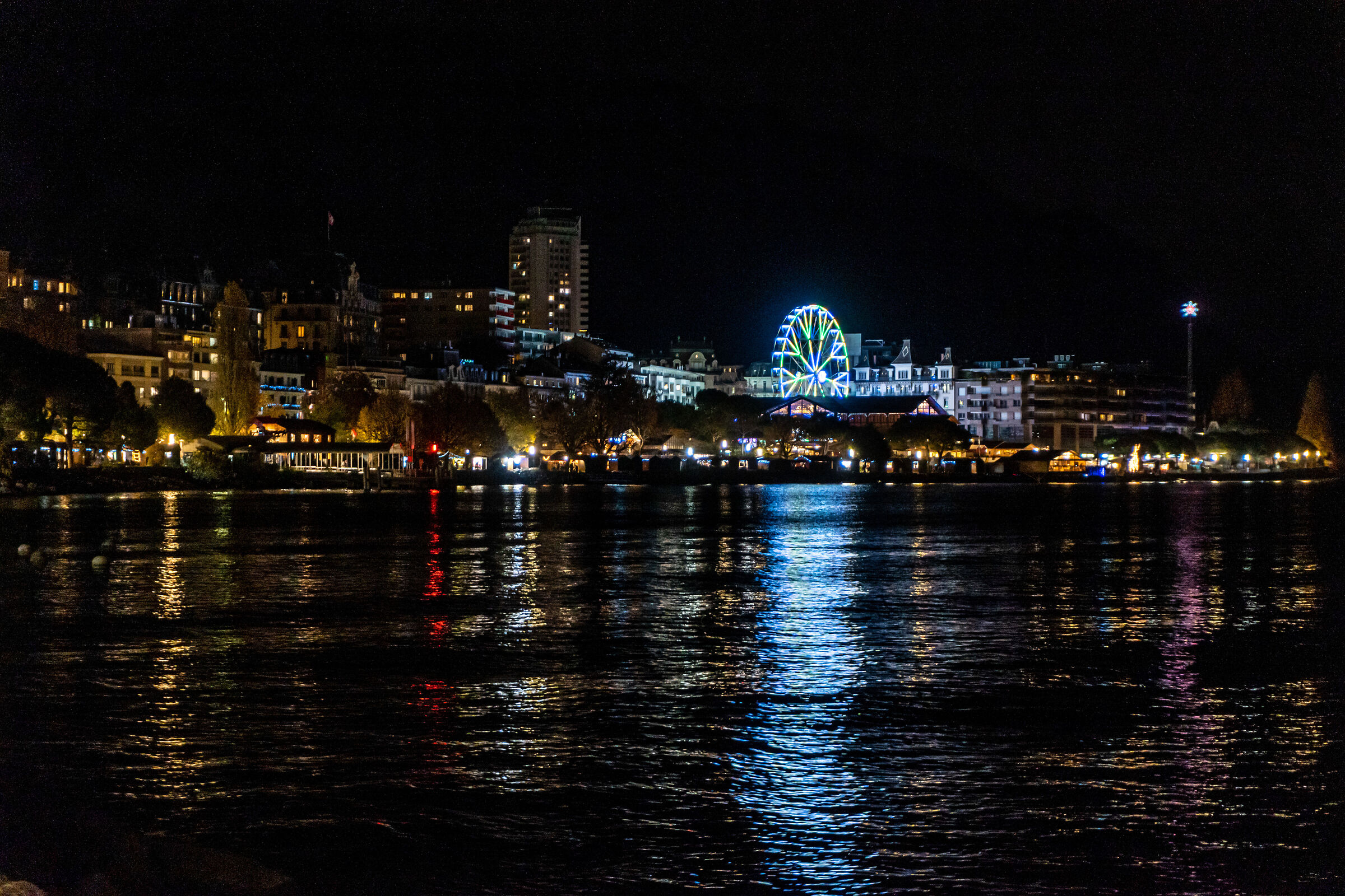 Vue sur Montreux Nöel