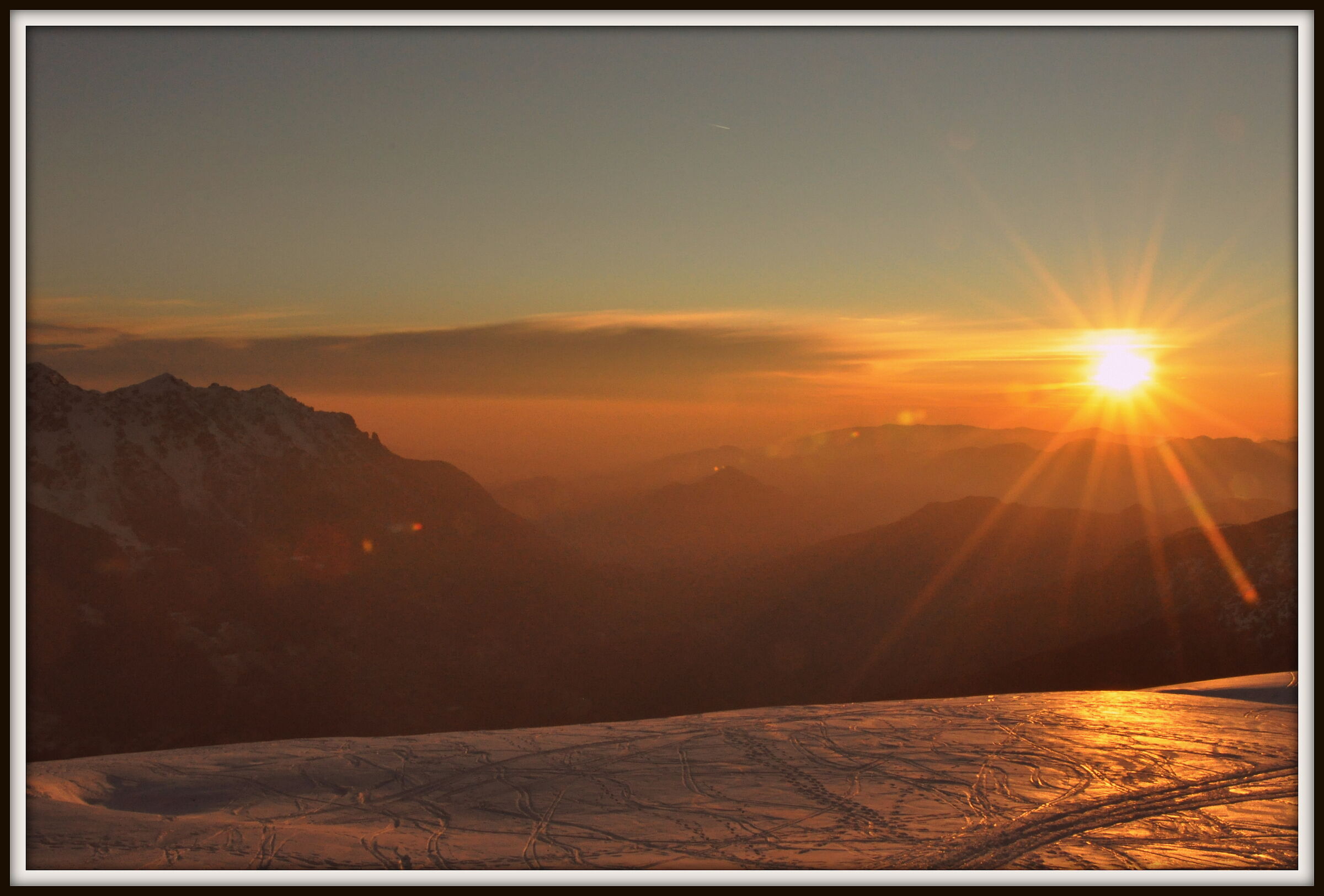 (530) sunset at high altitude