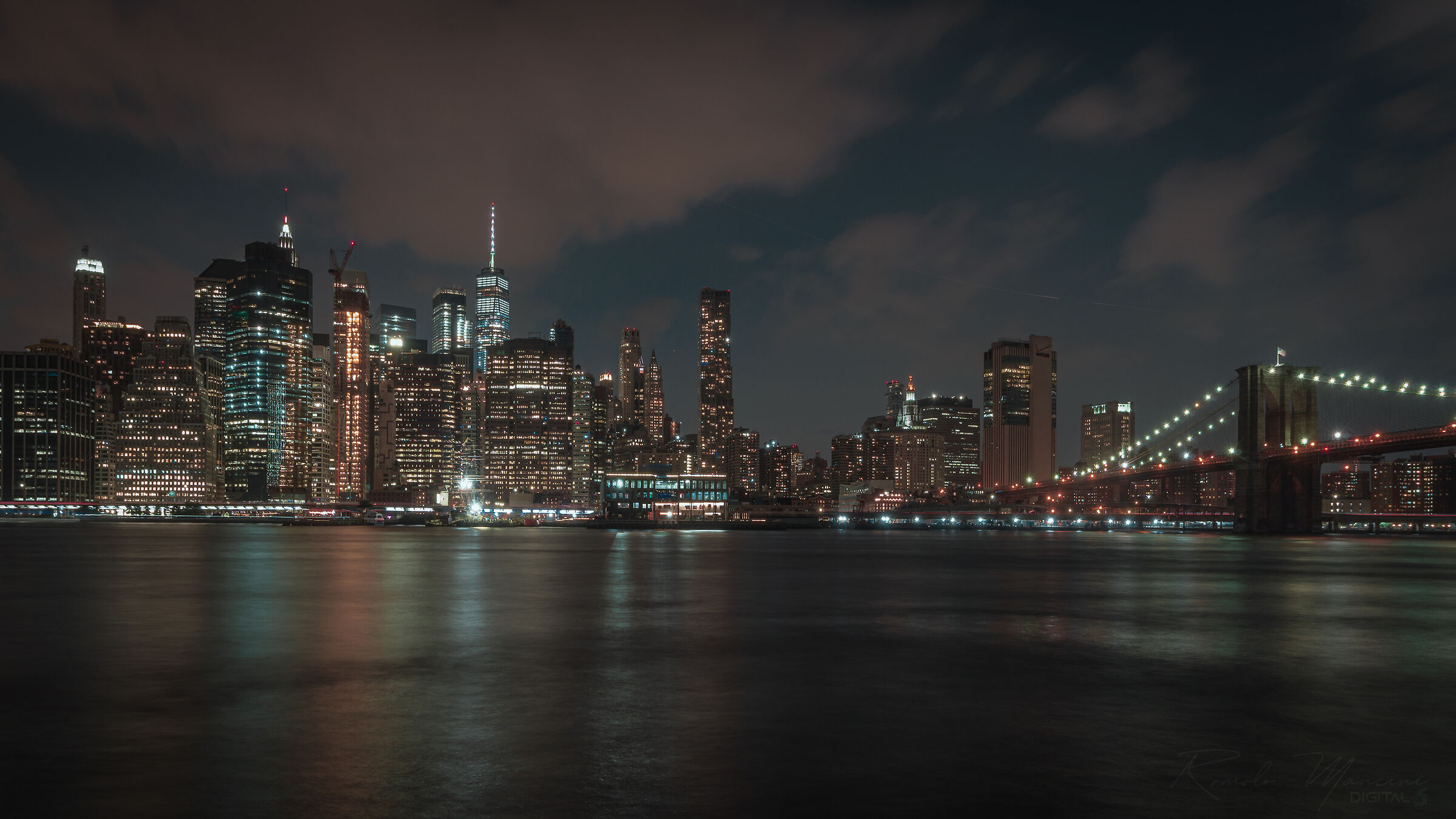 Manhattan Skyline (New Color)