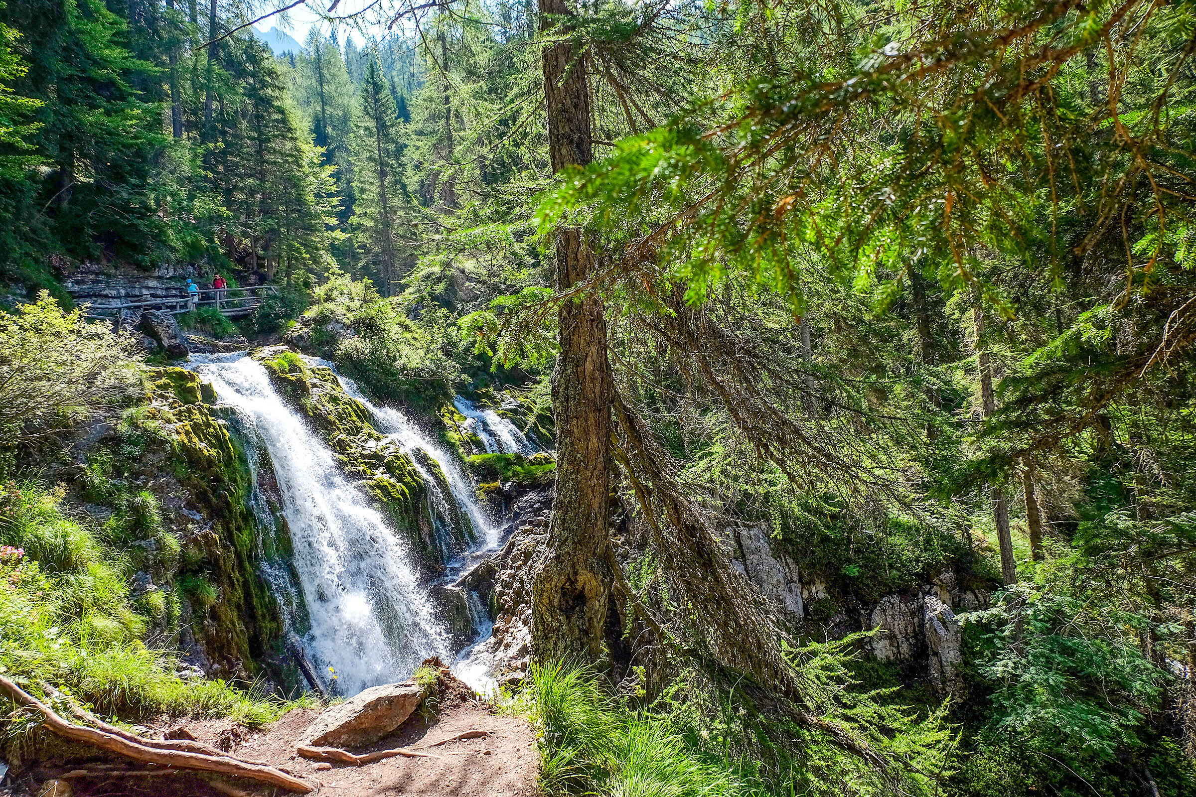 Vallesinella waterfalls - intermediate section