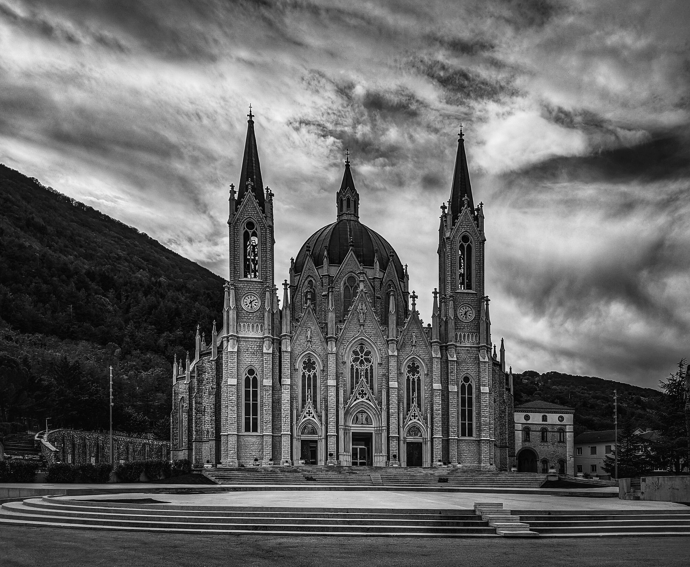 Basilica of Our Lady of Sorrows (Castelpetroso - Isernia)