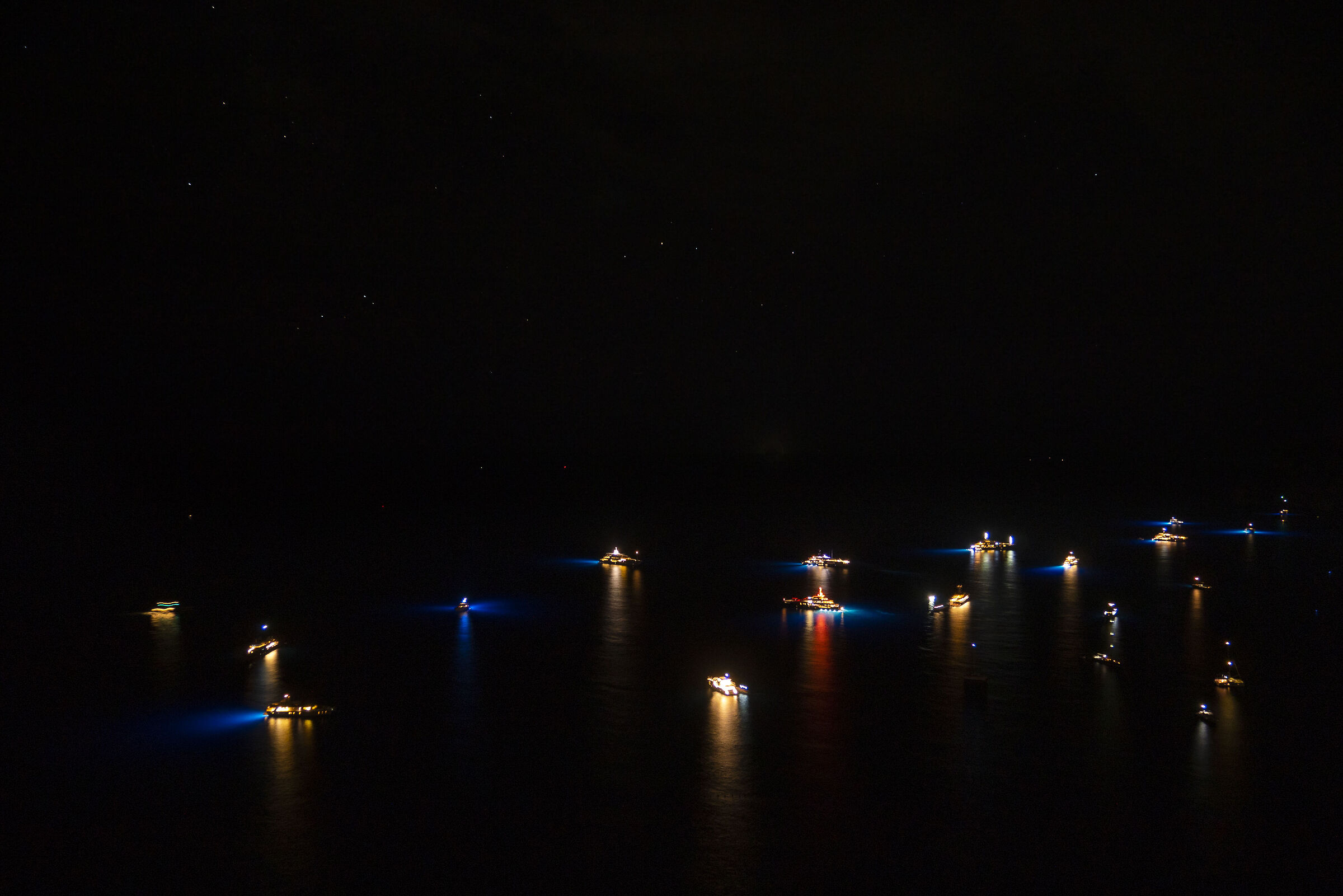 imbarcazioni illuminate