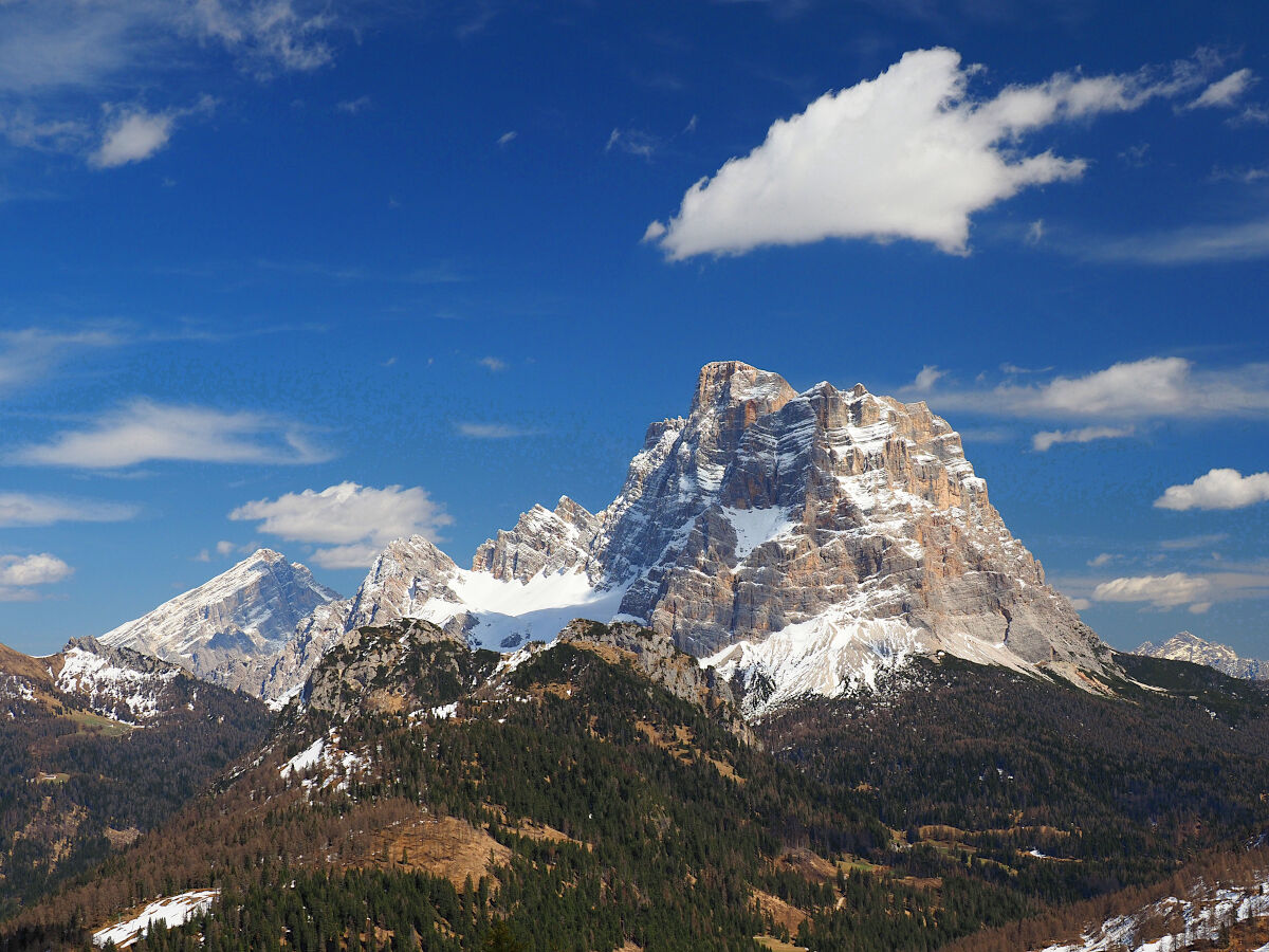 Segnali in cielo: per Cortina segui la freccia!!