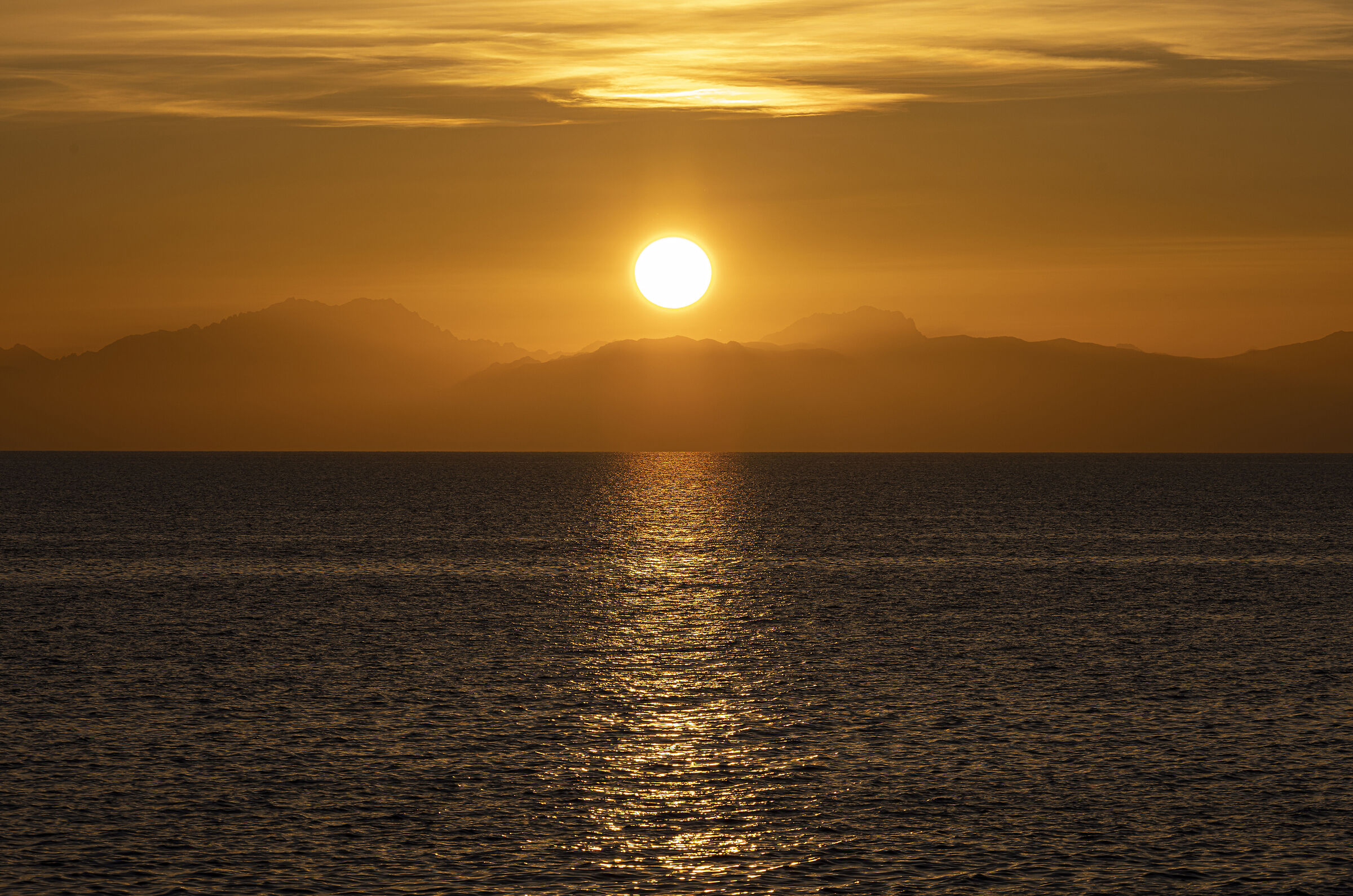 Tramonto sulla Corsica dall'Isola d'Elba