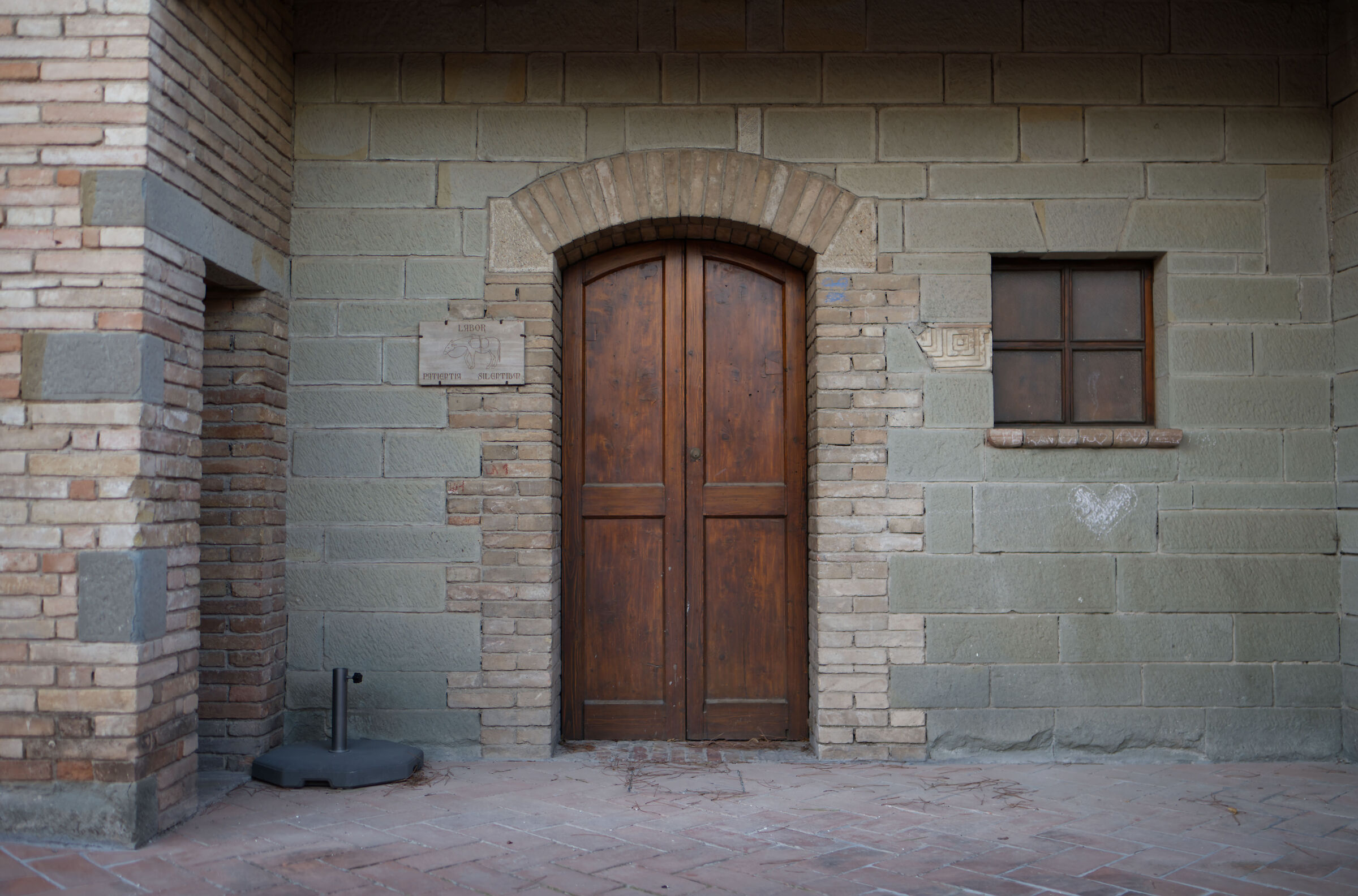 Labor patientia silentium