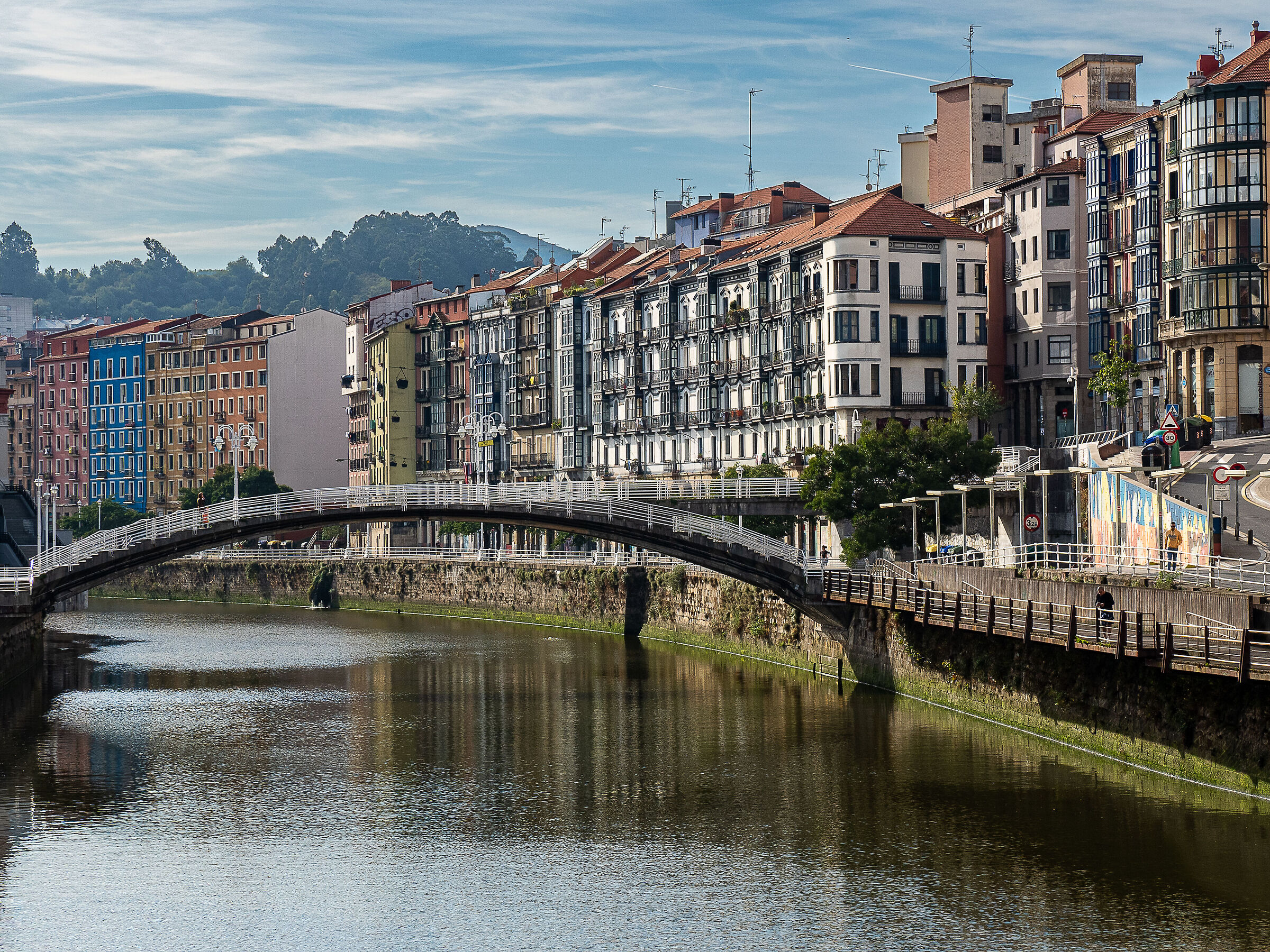 Da una parte del ponte...