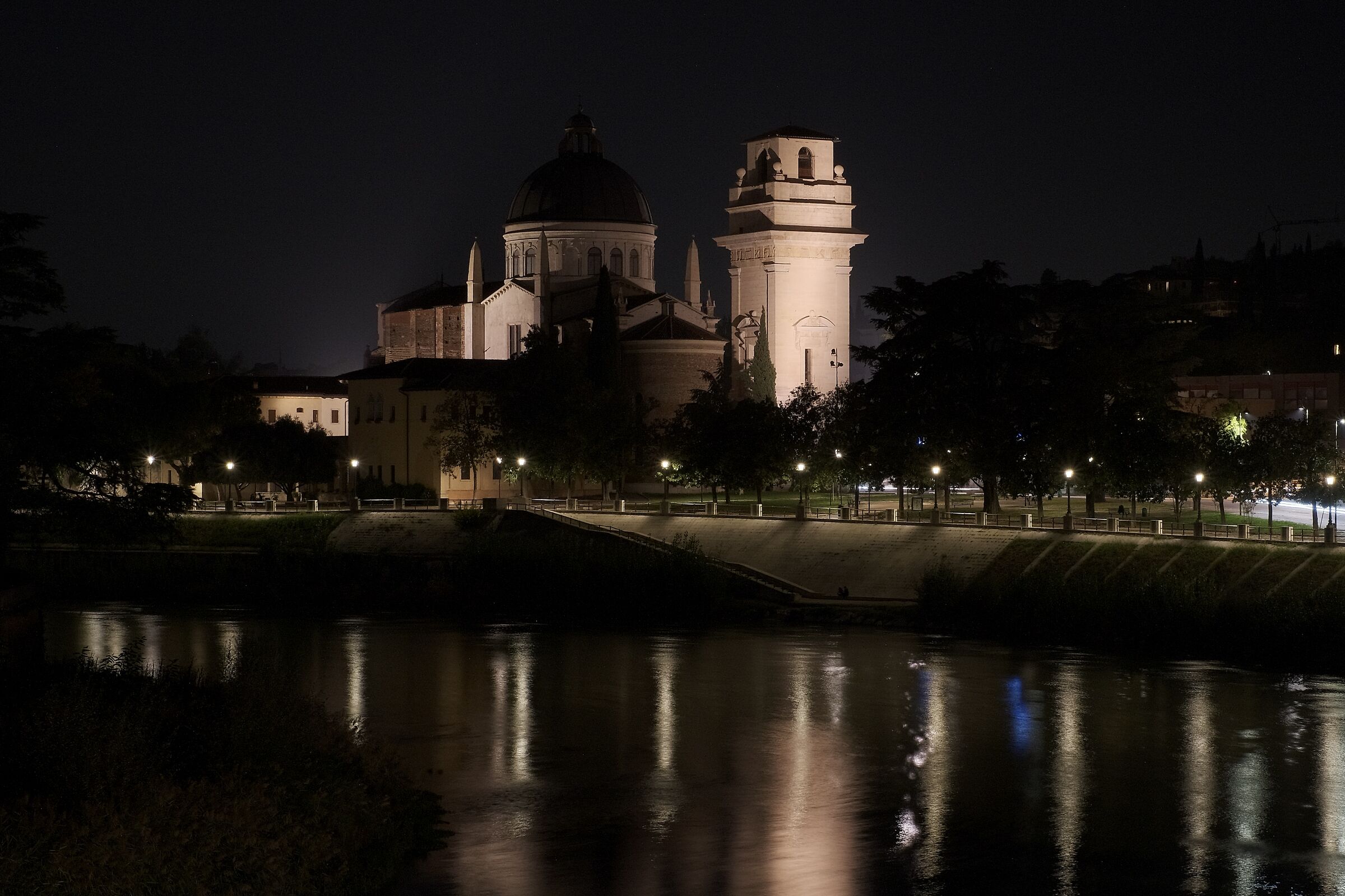 Verona - Chiesa San Giorgio in Braida - Notte