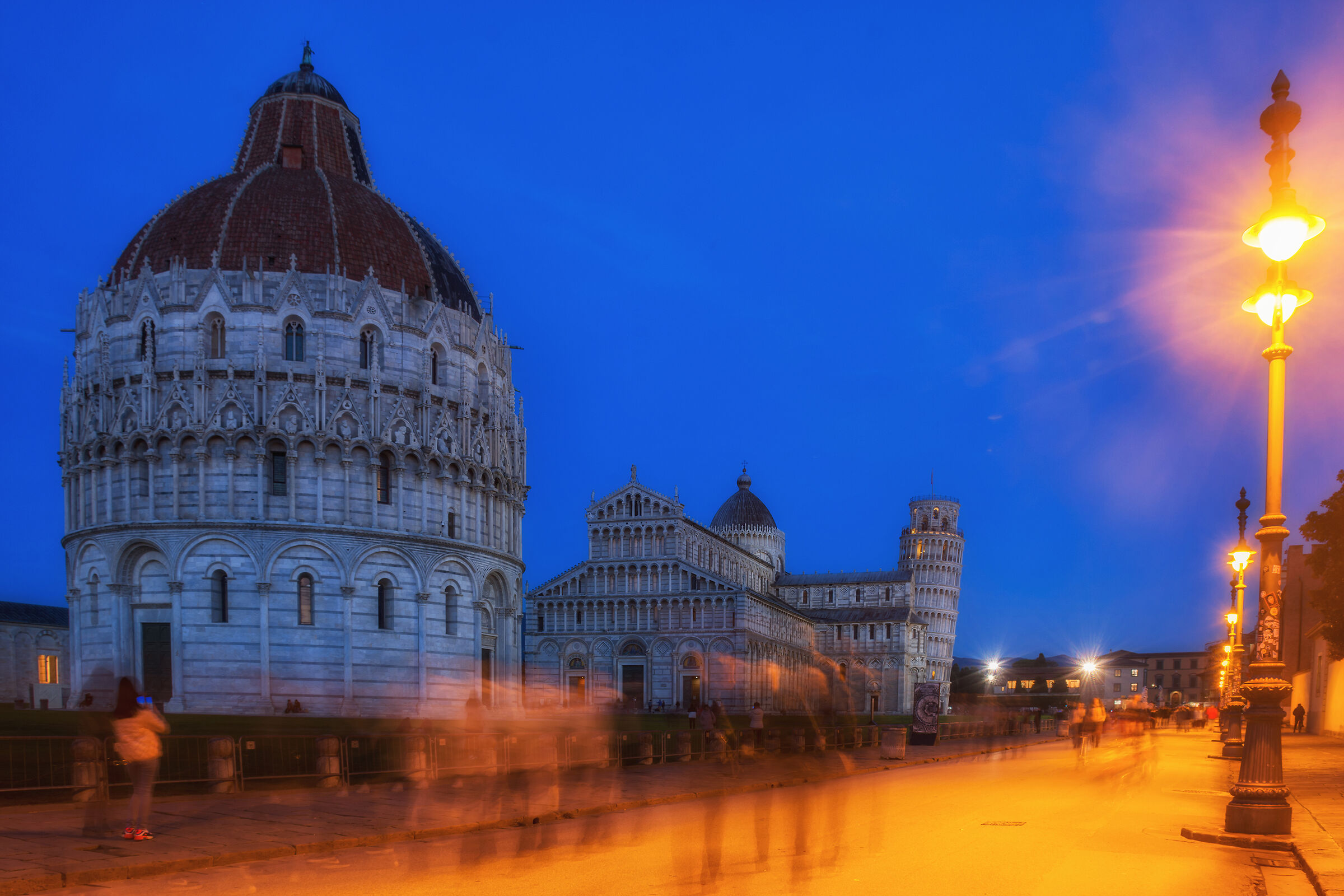 Due passi in Piazza dei Miracoli