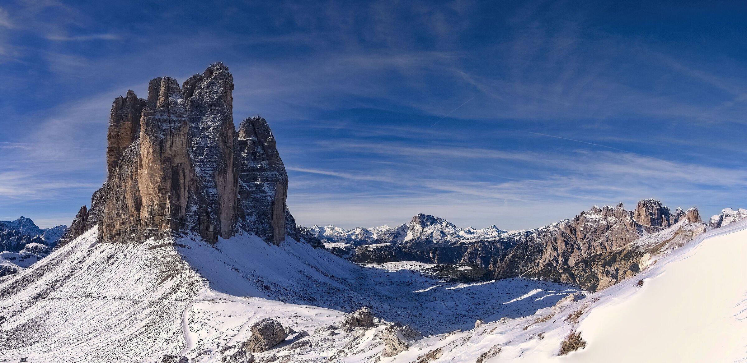 Panoramica alle 3 cime innevate