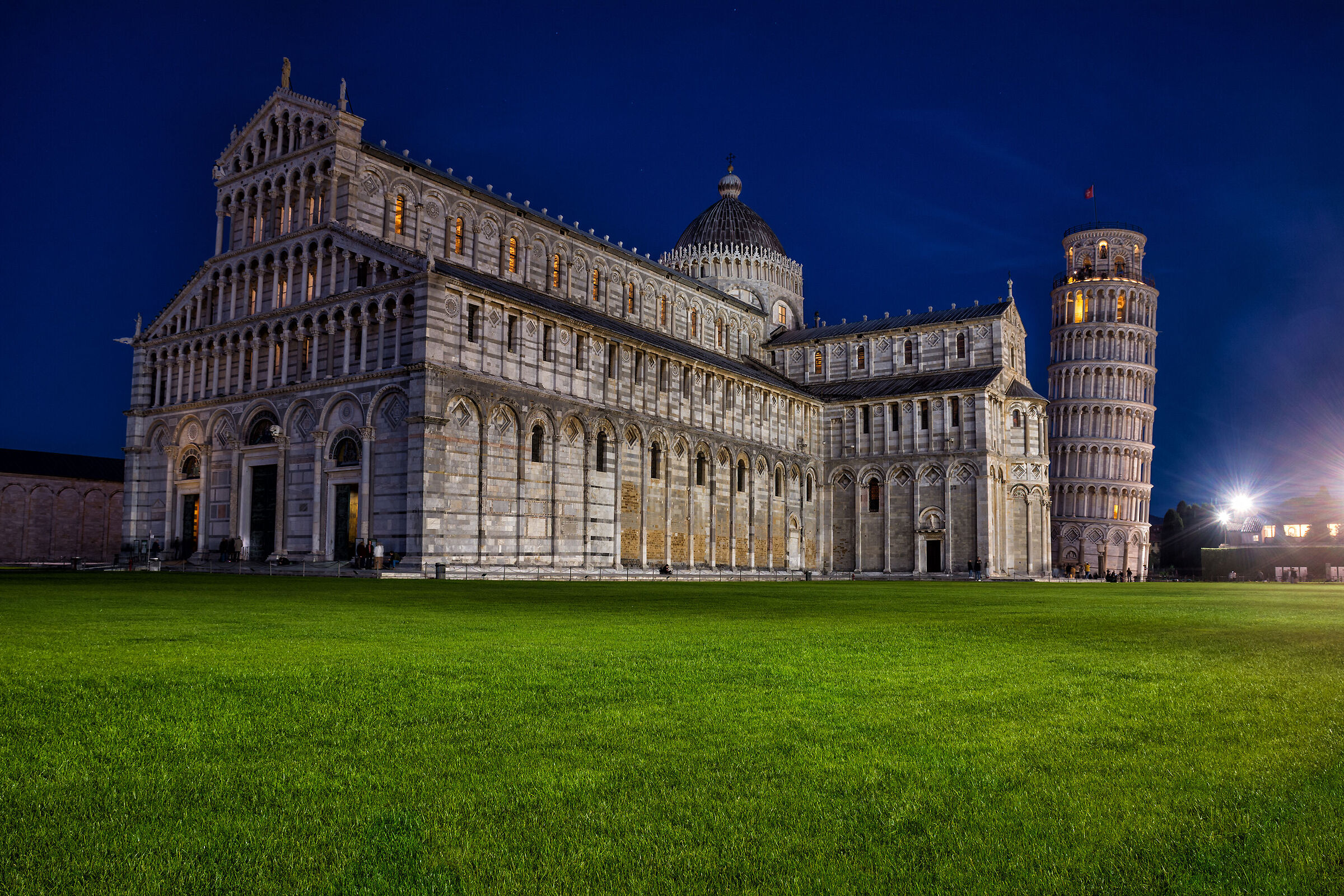 The blue hour of Pisa